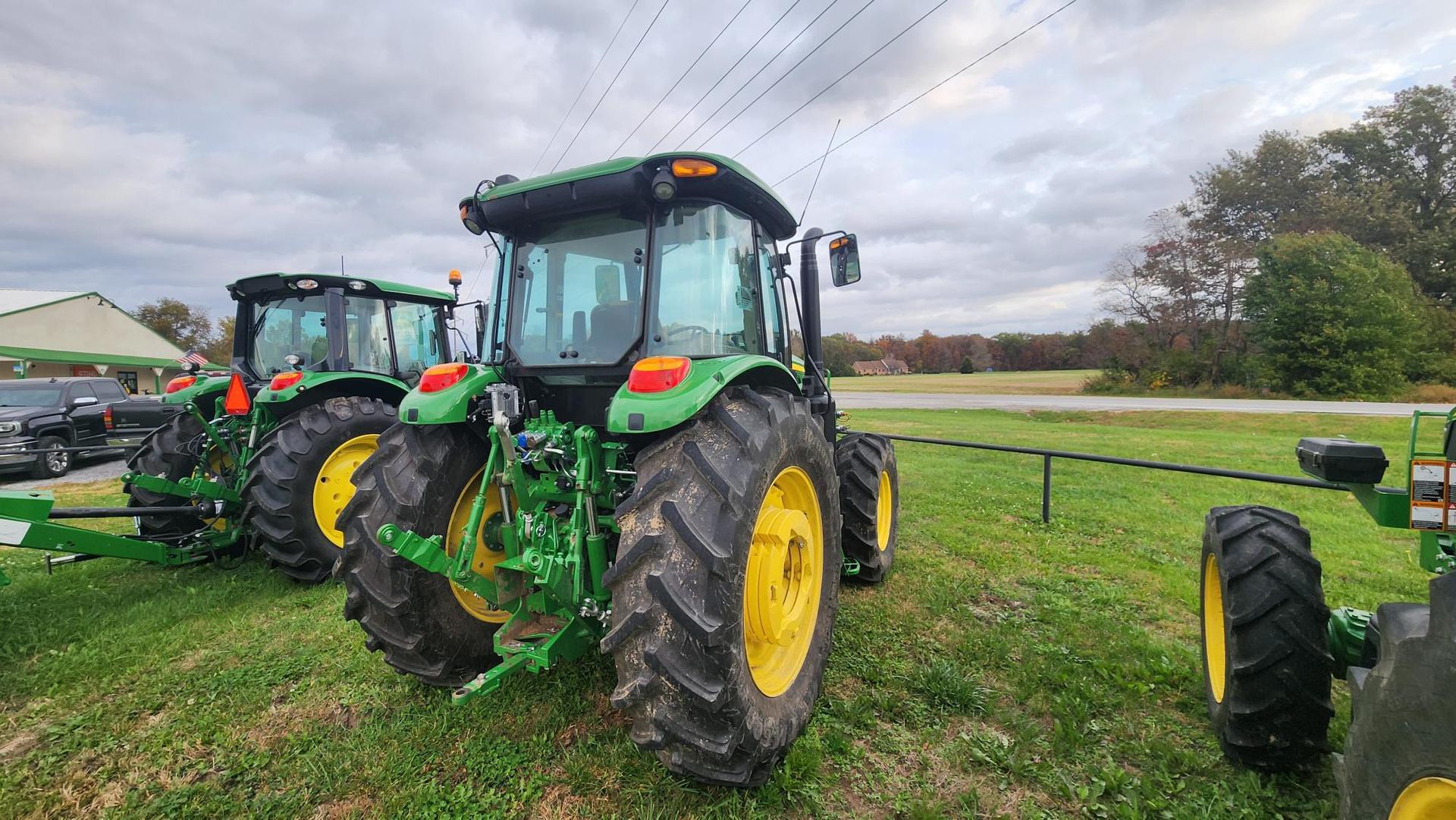 2023 John Deere 6105E Image