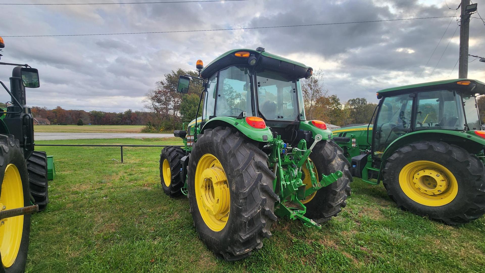 2023 John Deere 6105E Image