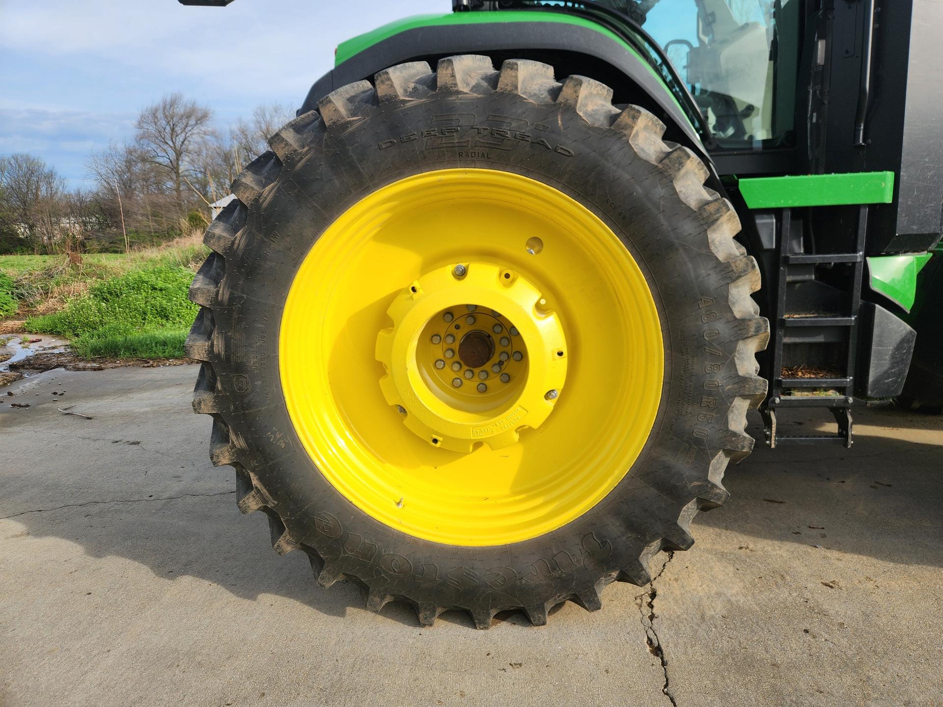 2024 John Deere 8R 310 Image