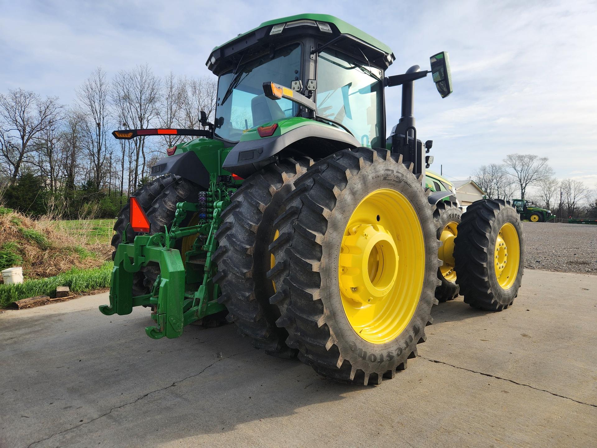 2024 John Deere 8R 310 Image