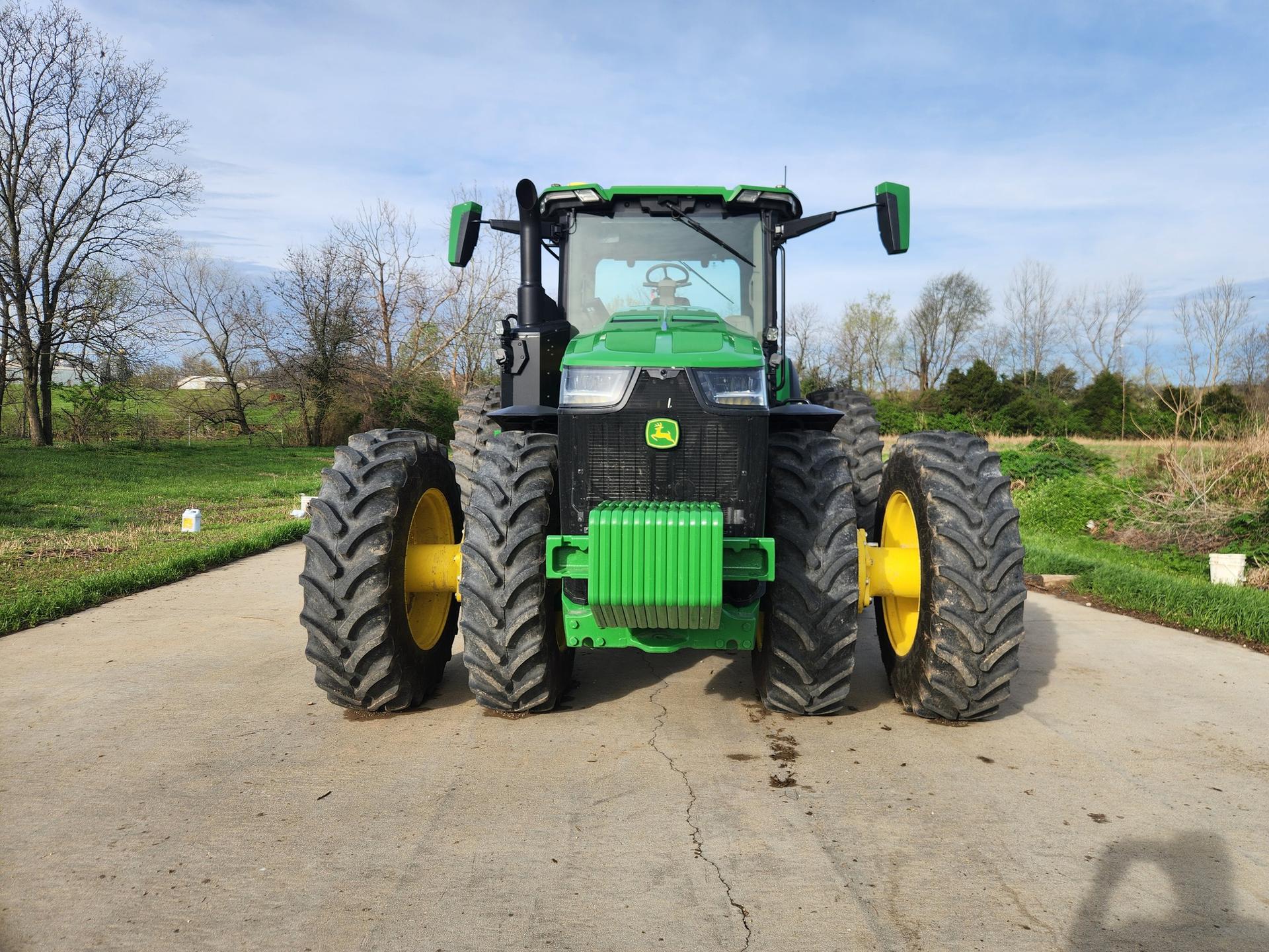 2024 John Deere 8R 310 Image