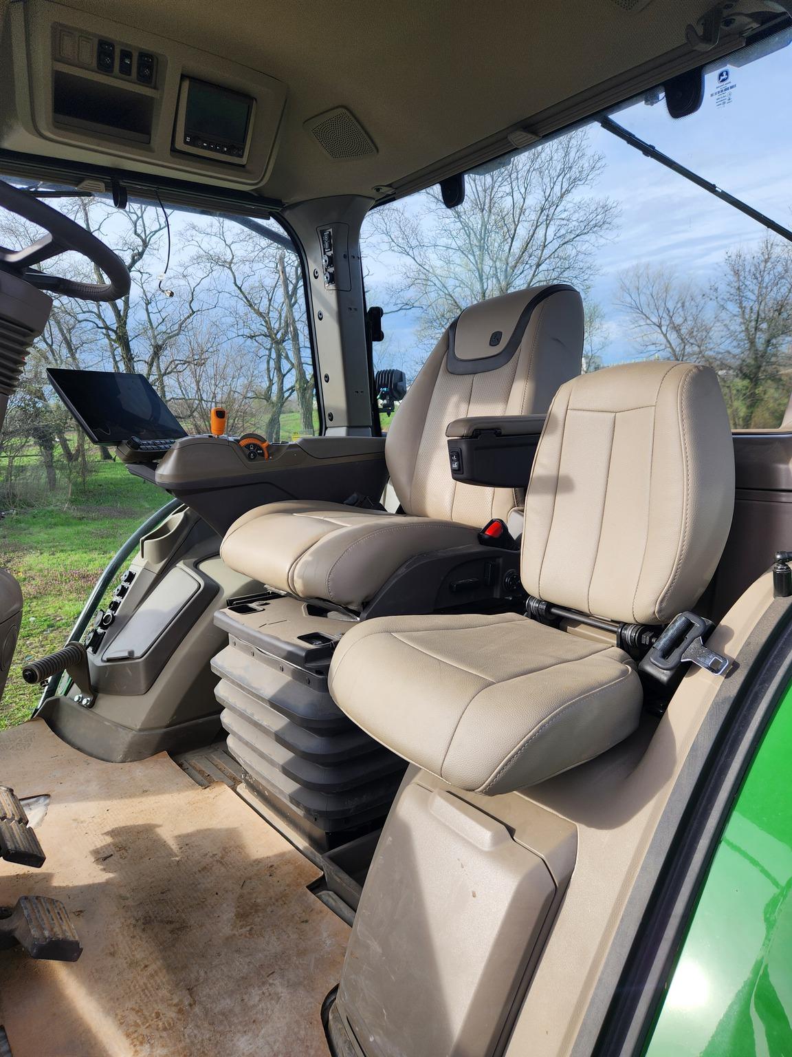 2024 John Deere 8R 310 Image