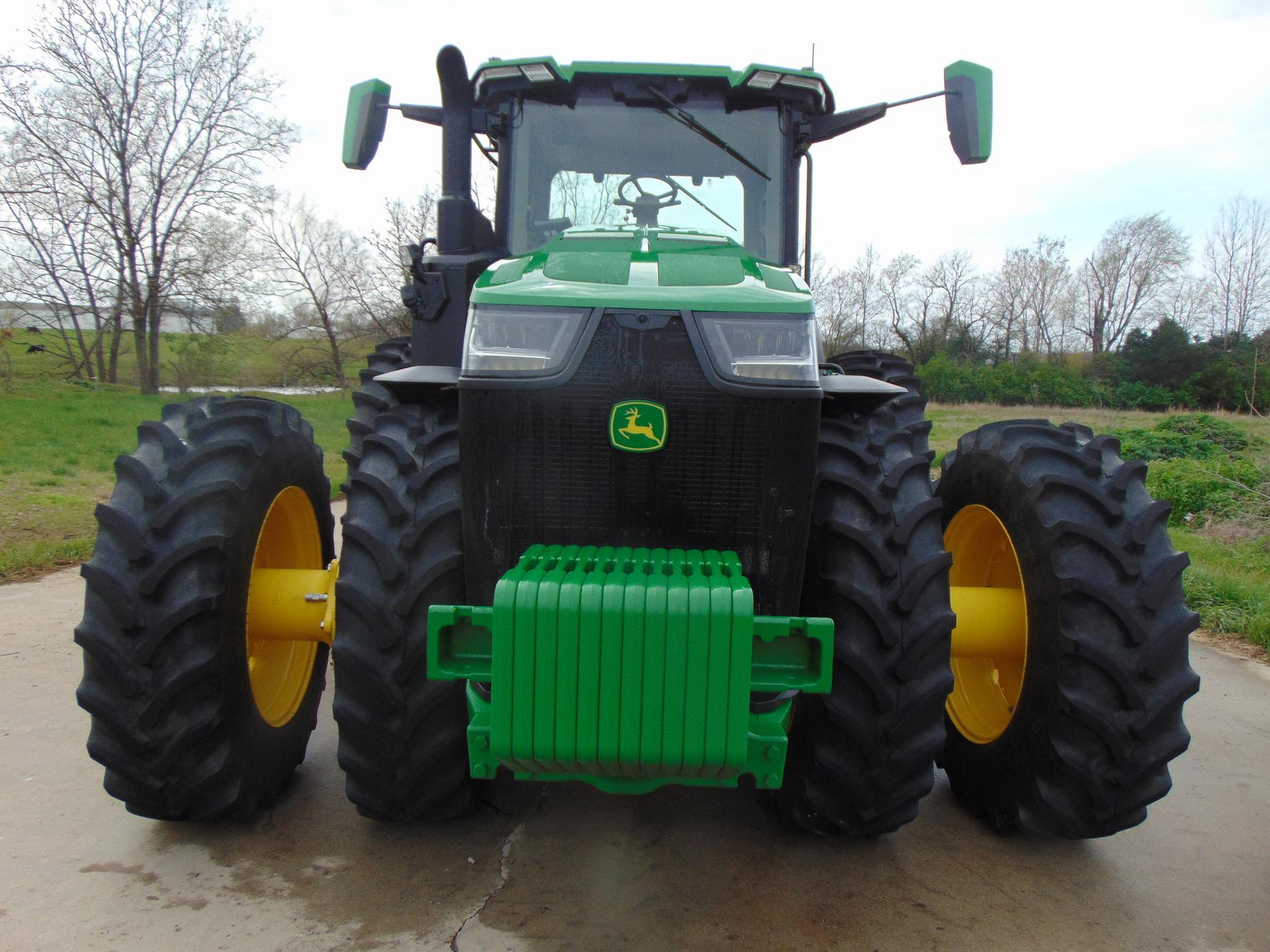 2024 John Deere 8R 310 Image