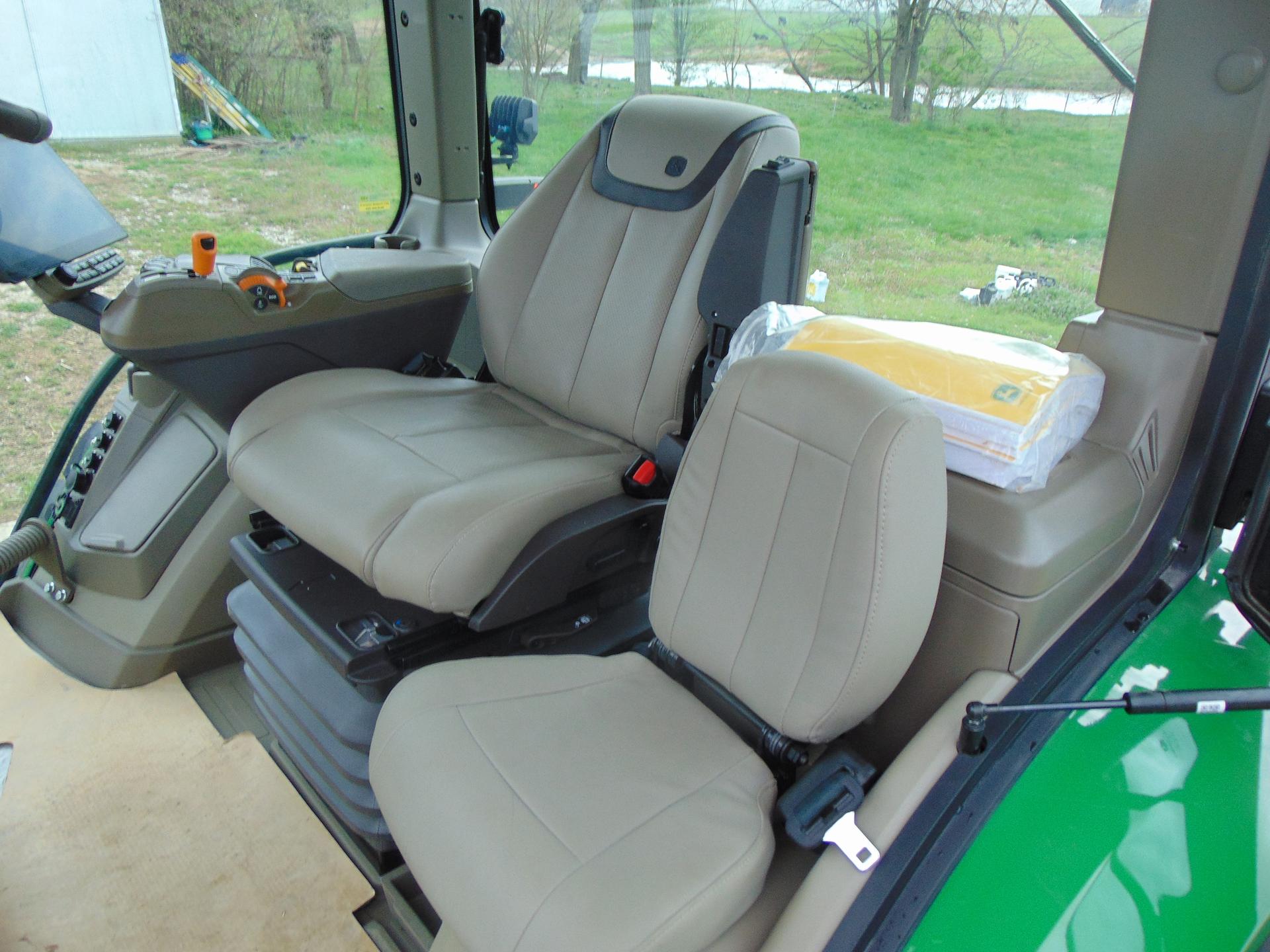 2024 John Deere 8R 310 Image