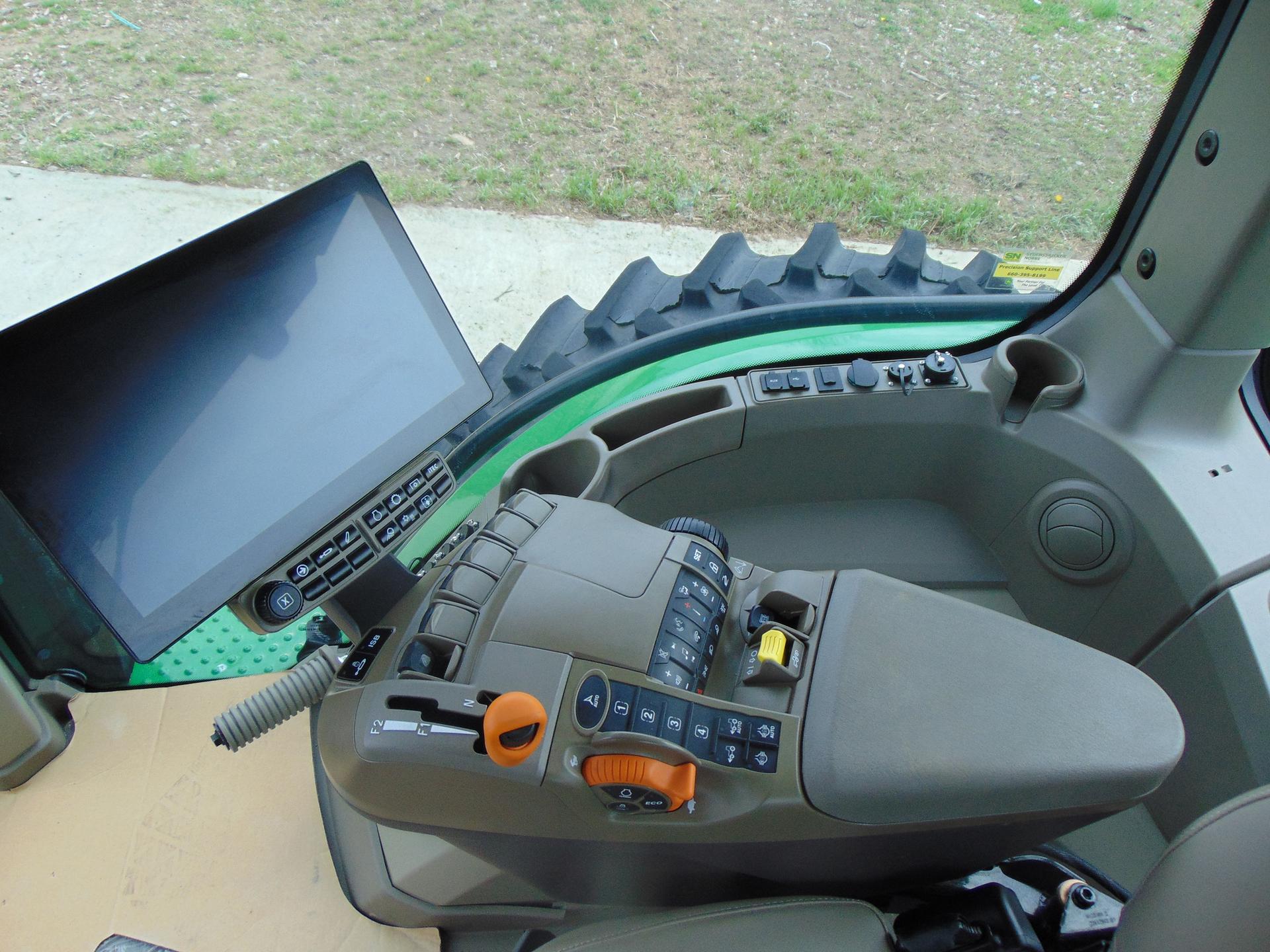 2024 John Deere 8R 310 Image