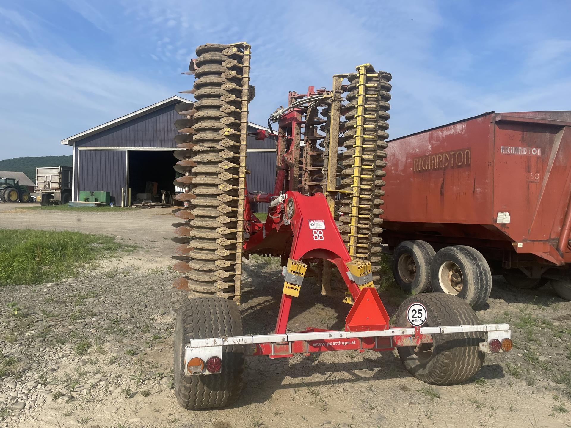 2022 Pottinger TERRA DISKN 6001T Image