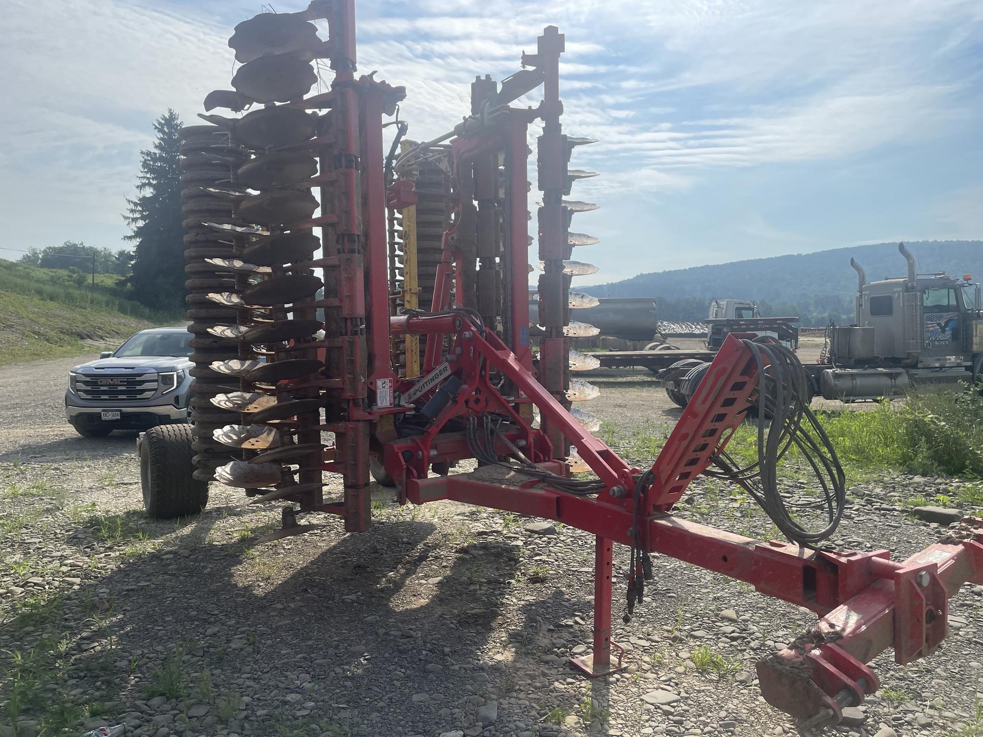 2022 Pottinger TERRA DISKN 6001T Image