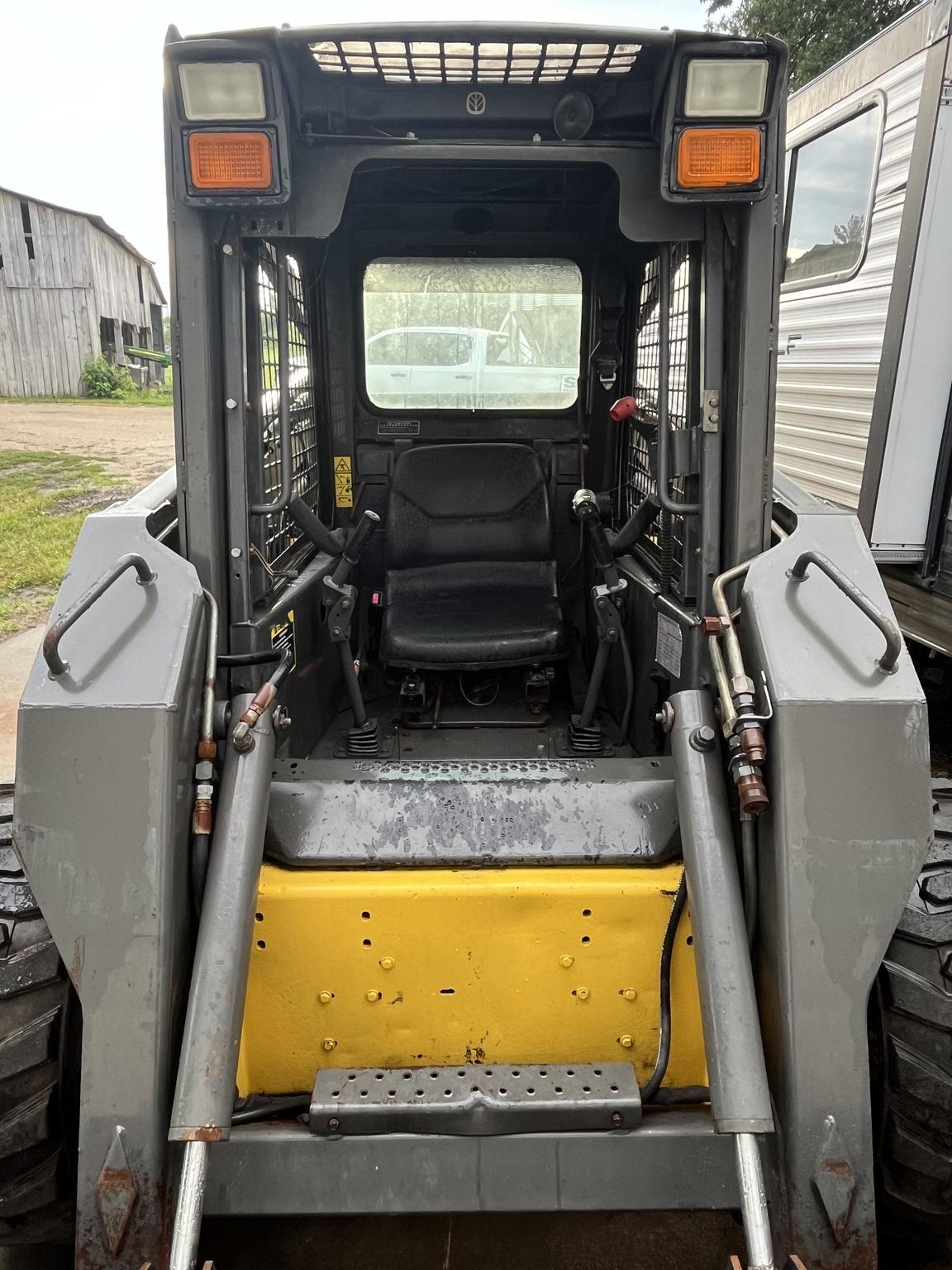 2003 New Holland LS180 Image