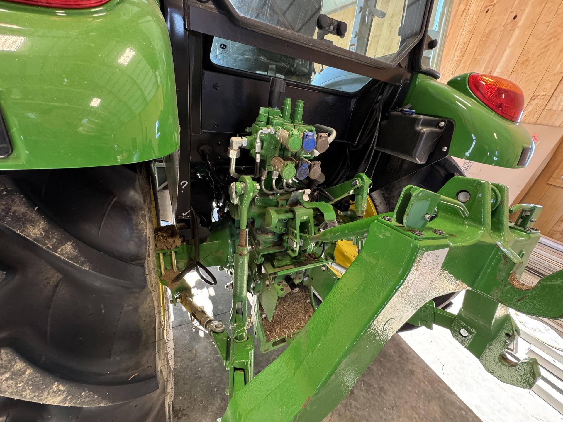 2024 John Deere 5090E Image