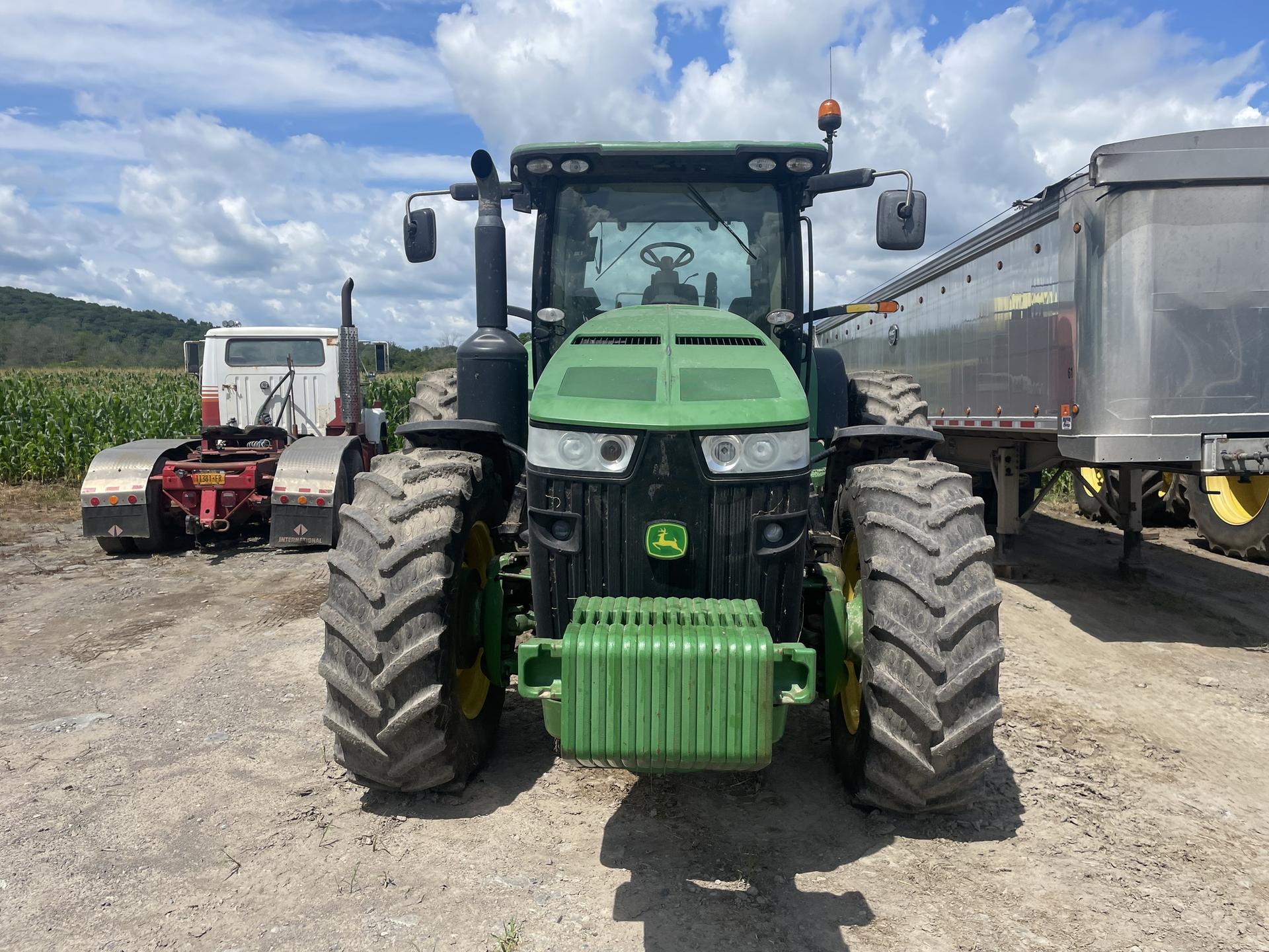 2011 John Deere 8310R Image