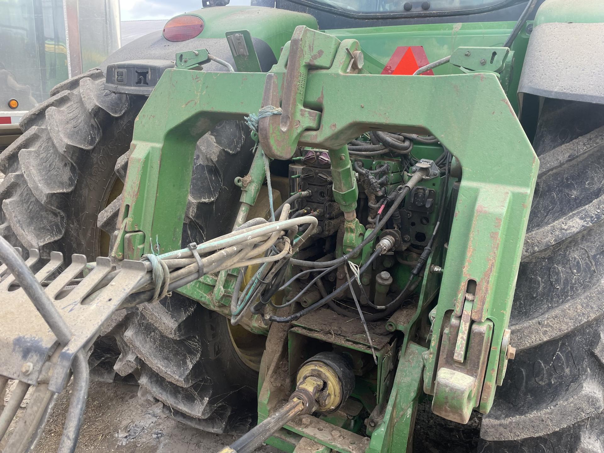2011 John Deere 8310R Image
