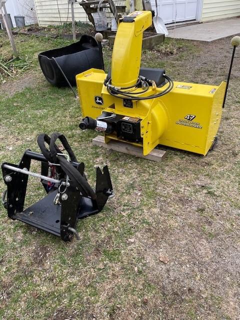 2020 John Deere 47 Image