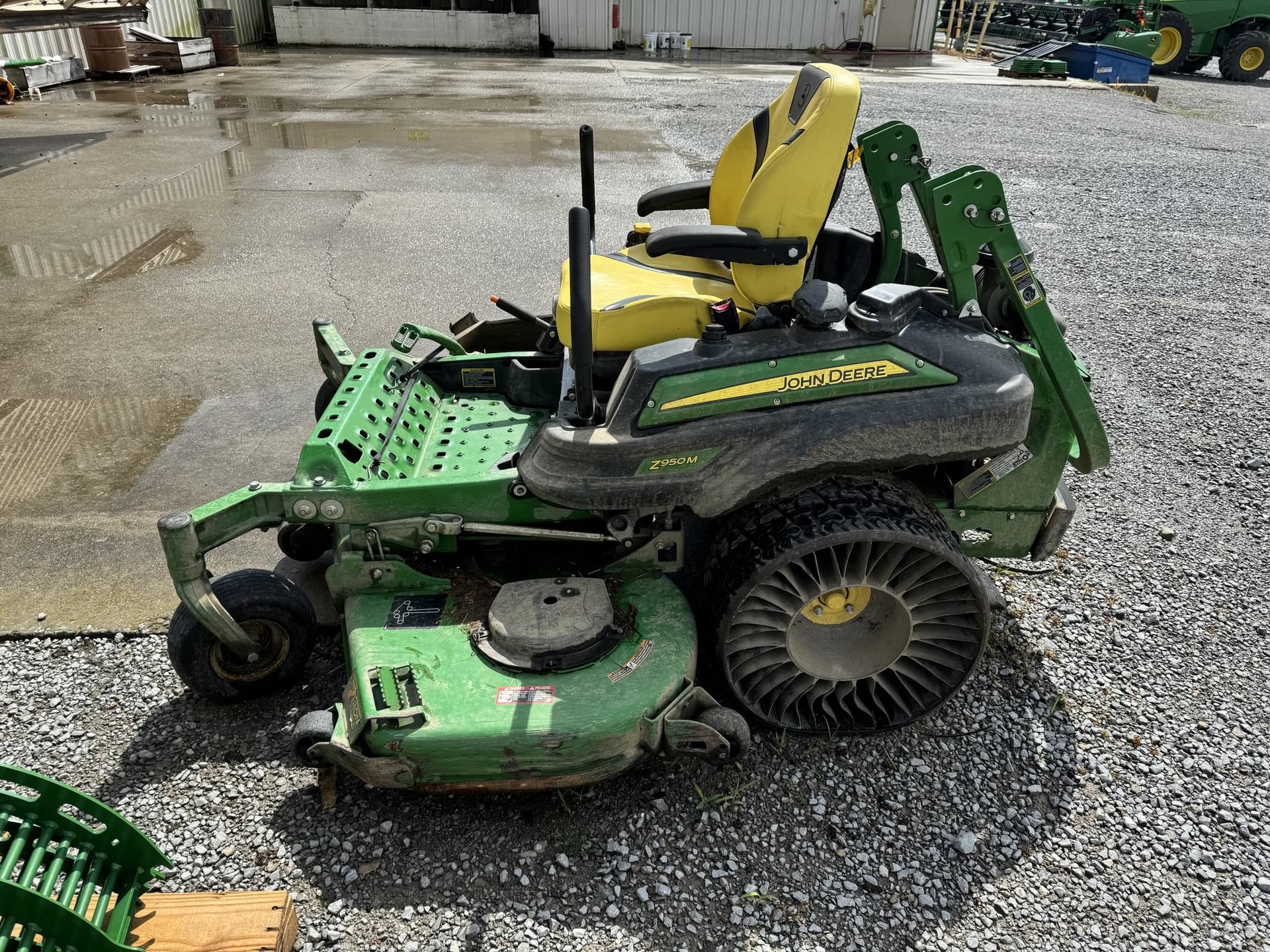2022 John Deere Z950M Image