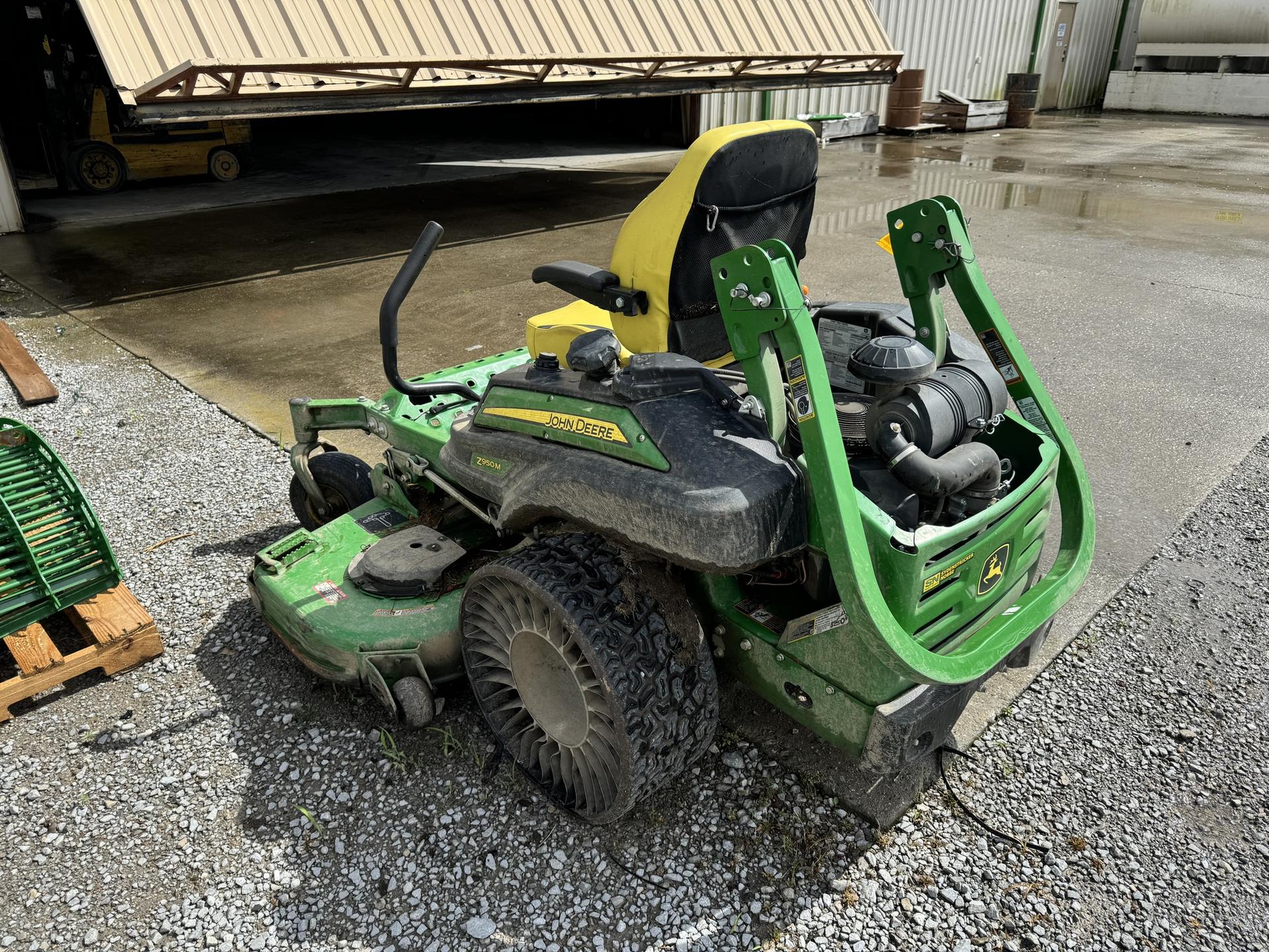 2022 John Deere Z950M Image