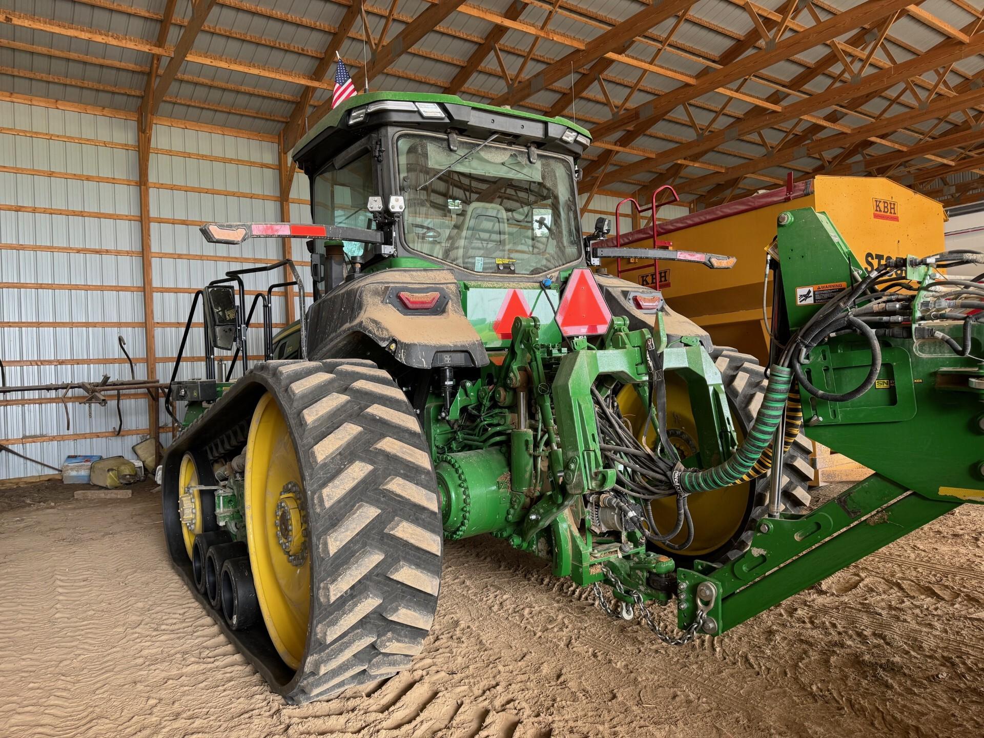 2023 John Deere 8RT 370 Image