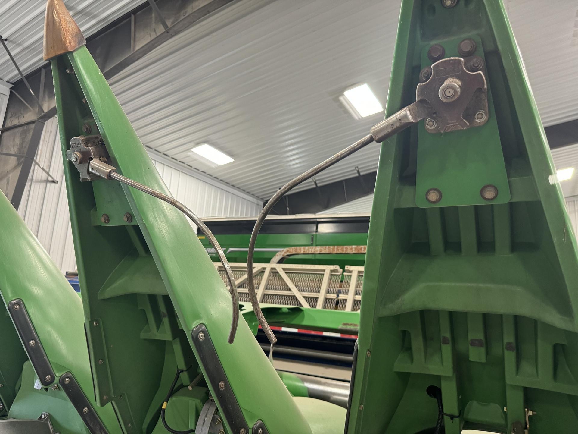 2009 John Deere 612C Image