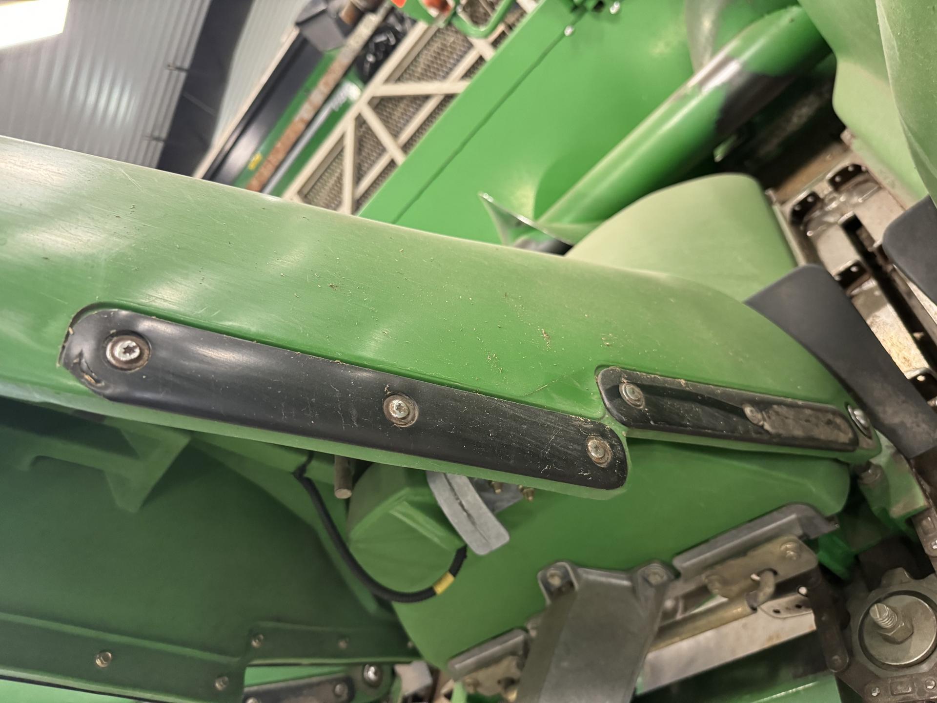 2009 John Deere 612C Image