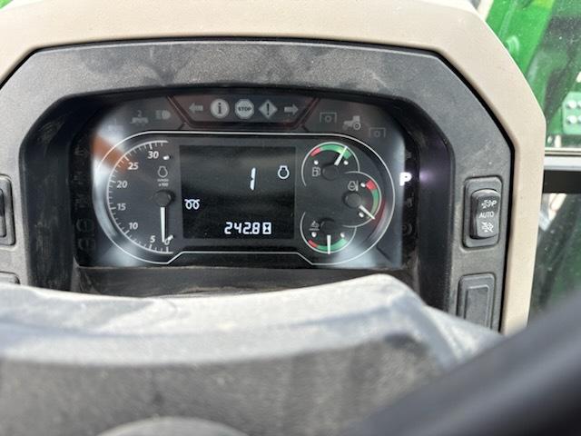 2022 John Deere 5090M Image
