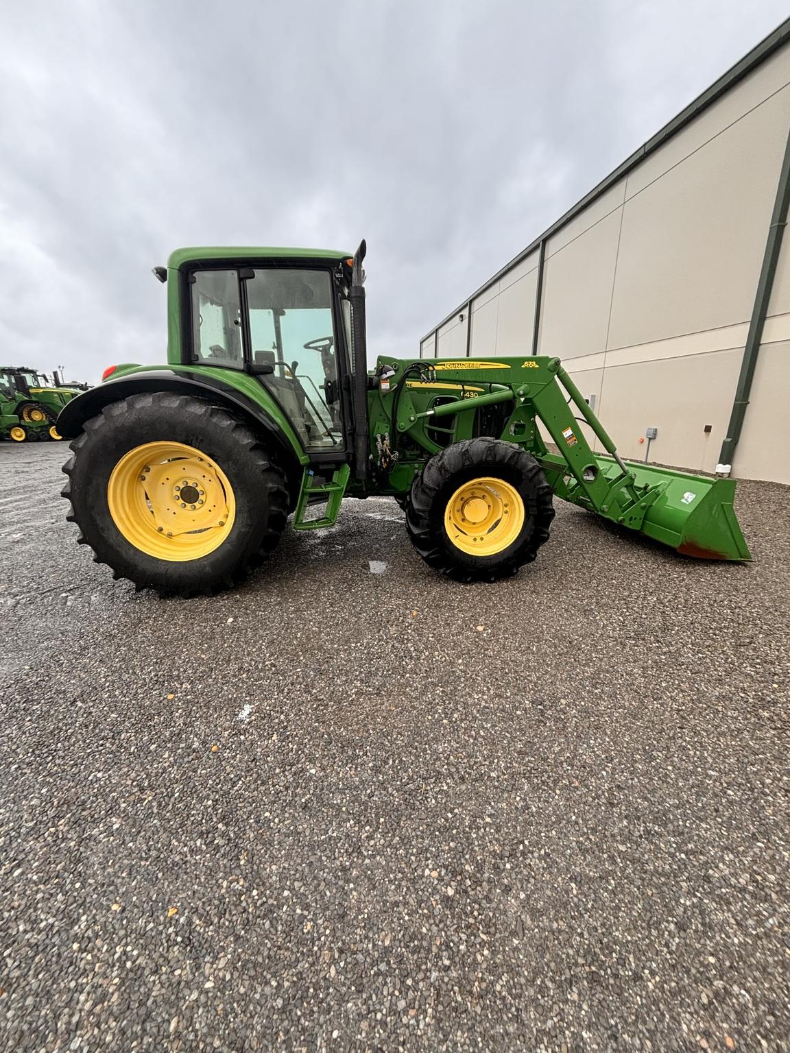 2007 John Deere 6430 Premium Image