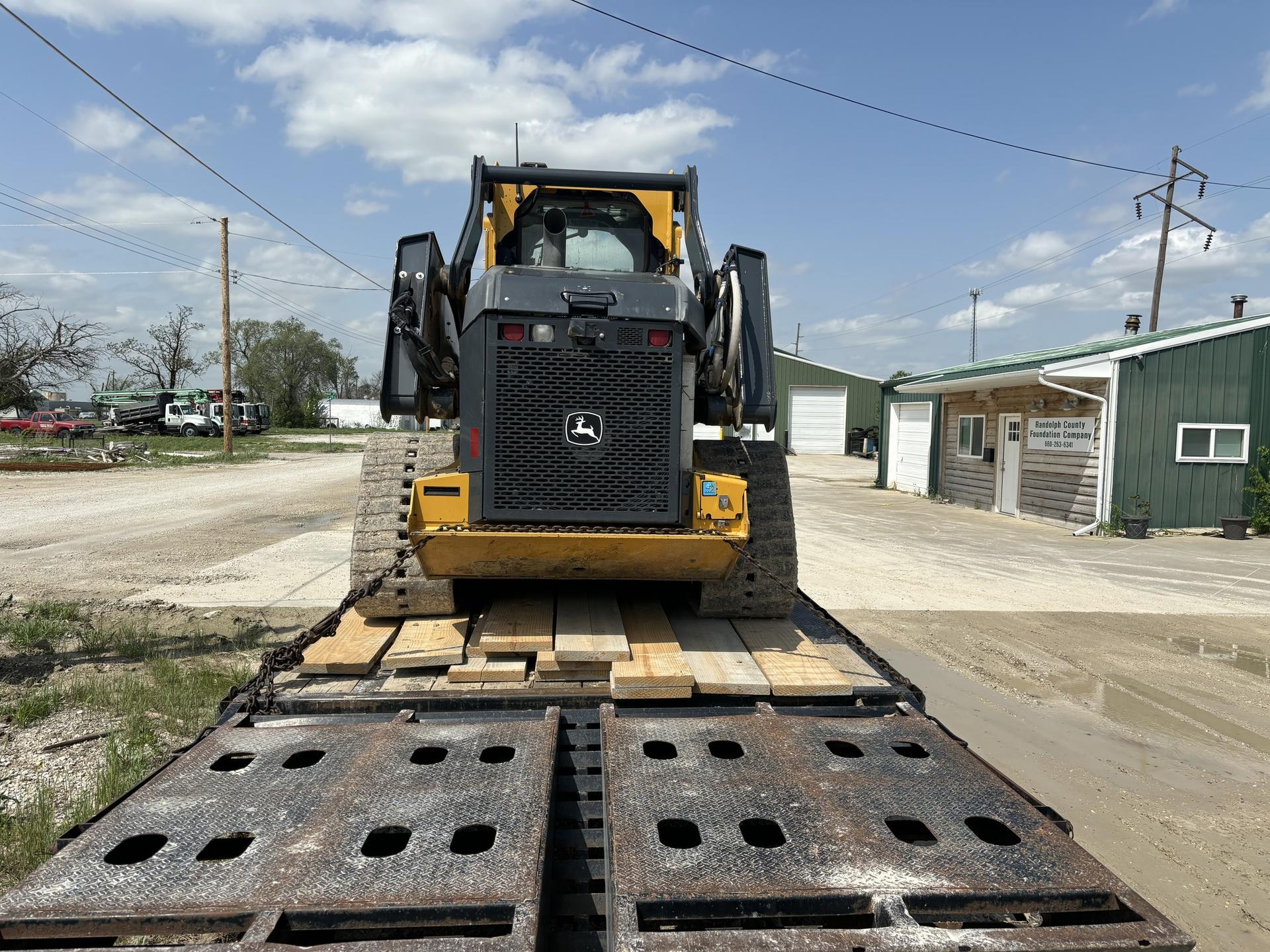 2021 John Deere 331G Image