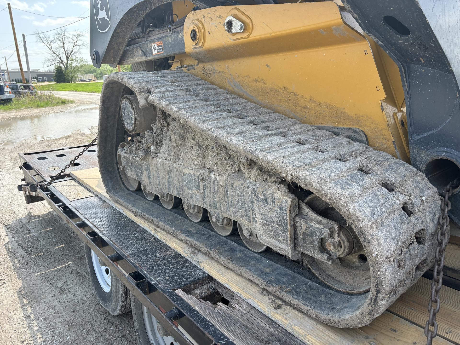 2021 John Deere 331G Image
