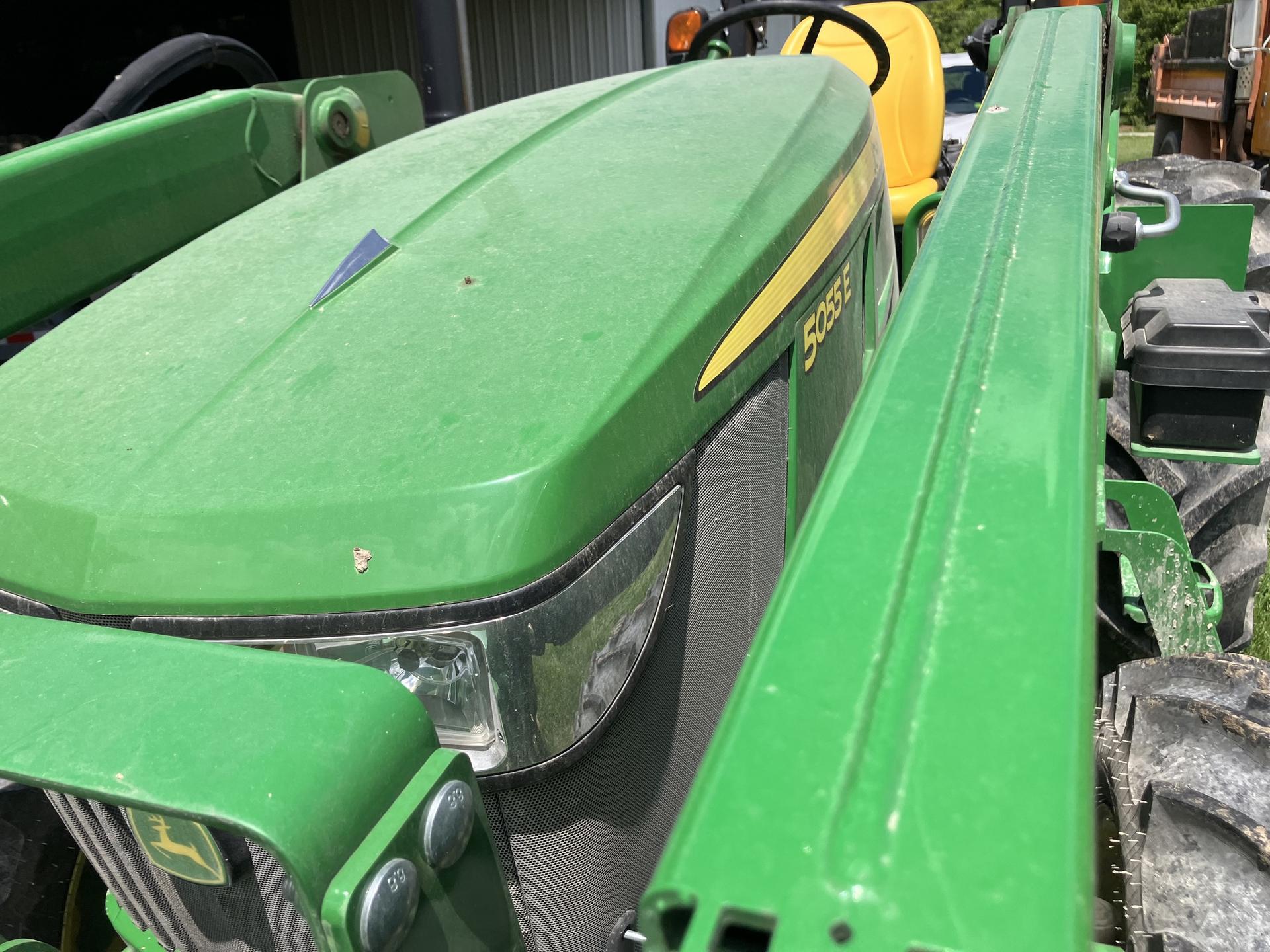 2022 John Deere 5055E Image