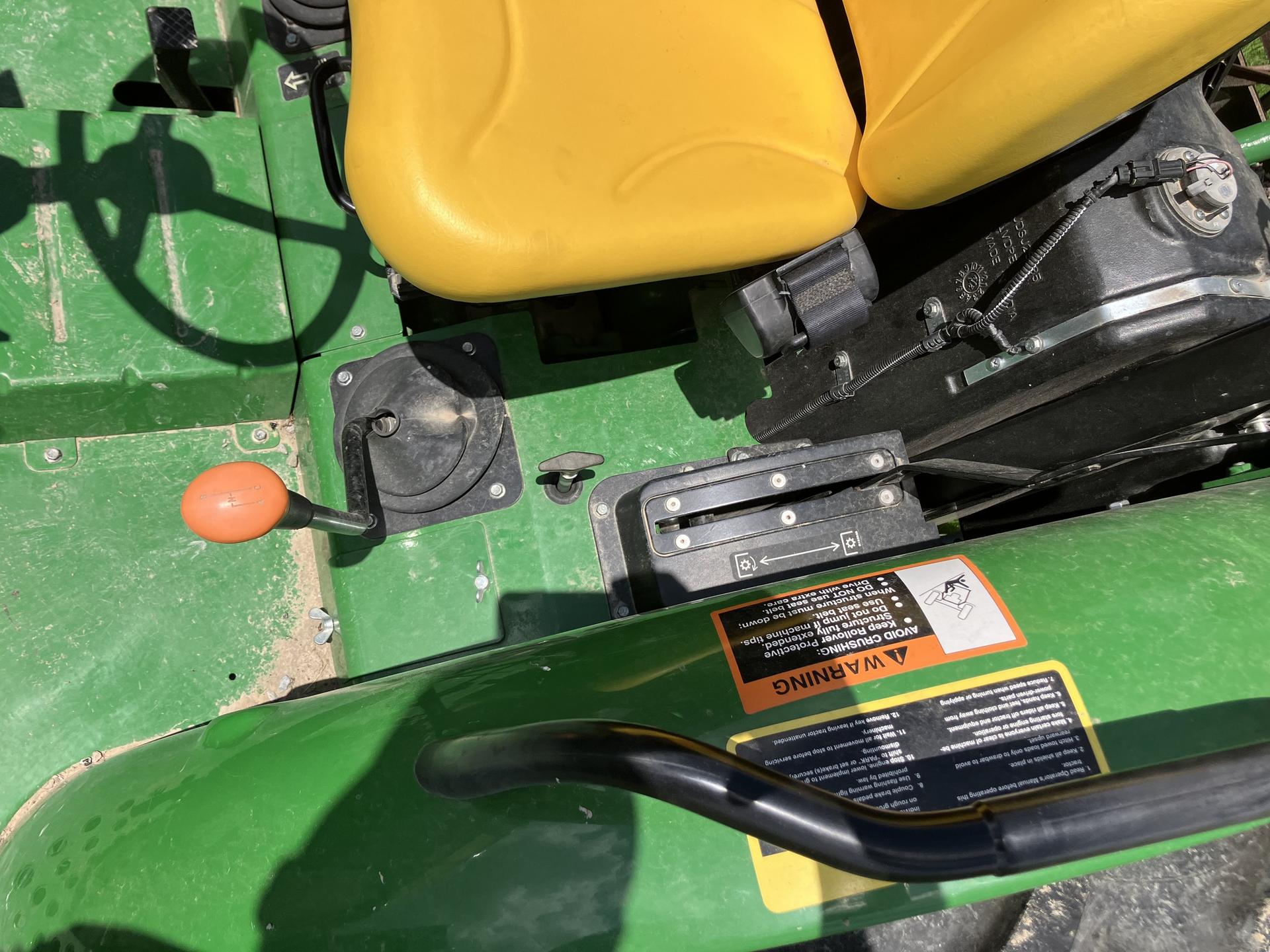 2022 John Deere 5055E Image