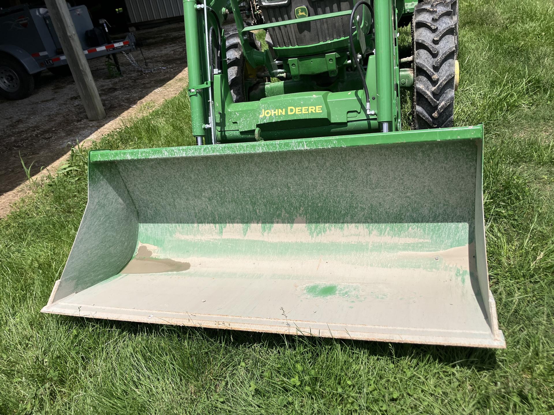 2022 John Deere 5055E Image