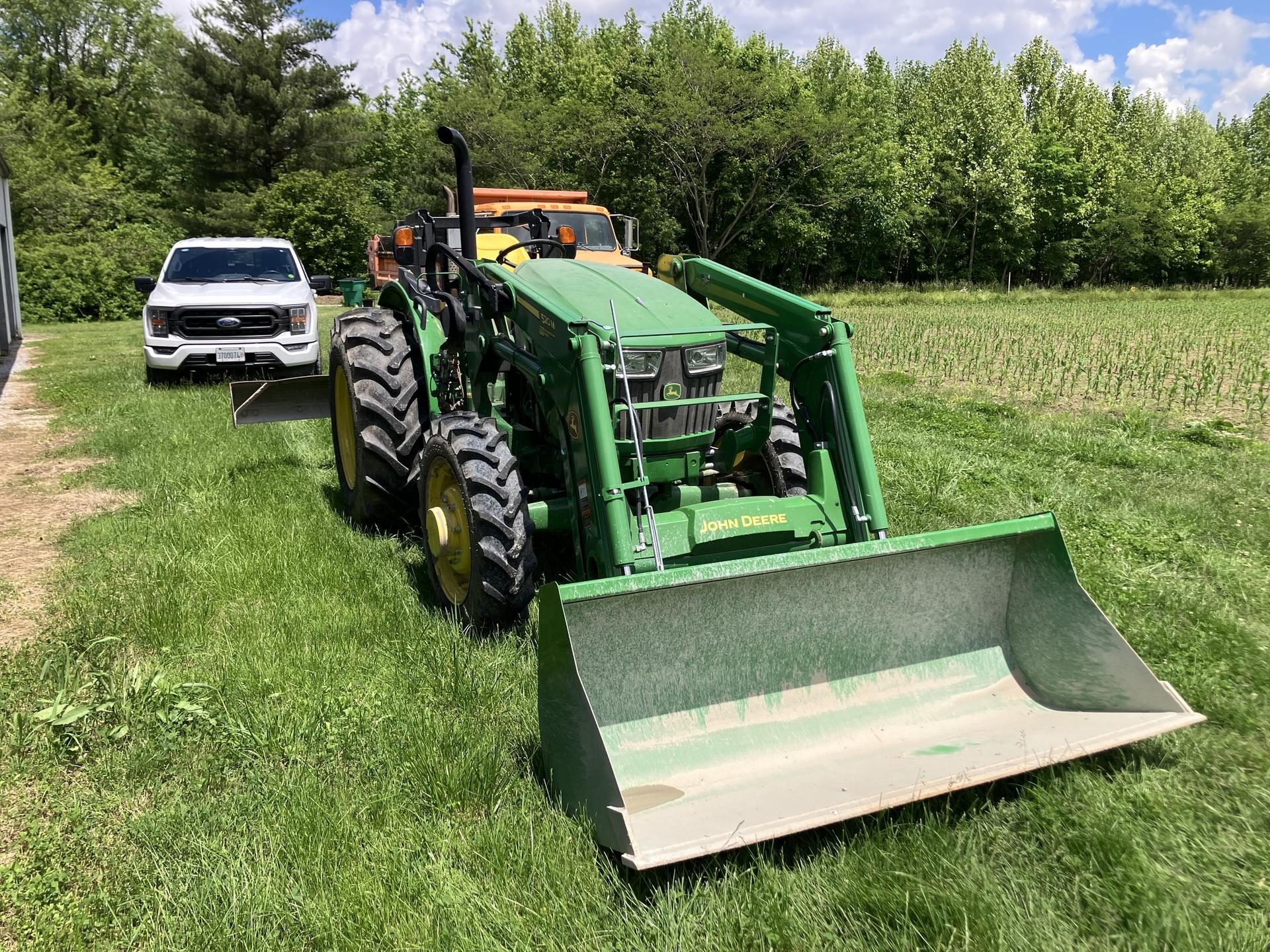 2022 John Deere 5055E Image