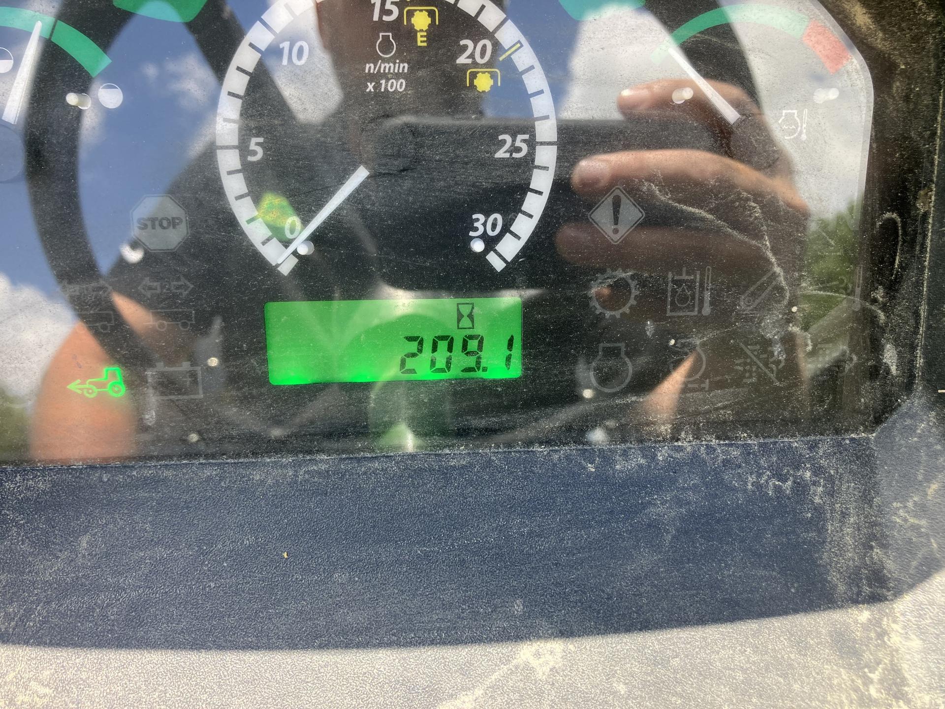 2022 John Deere 5055E Image