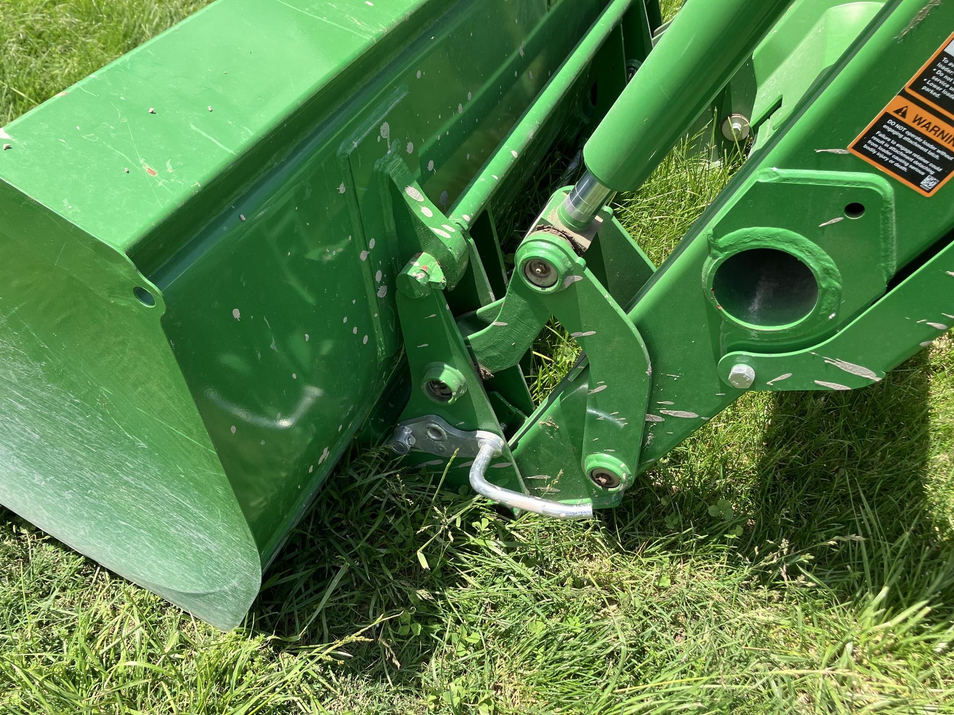 2022 John Deere 5055E Image