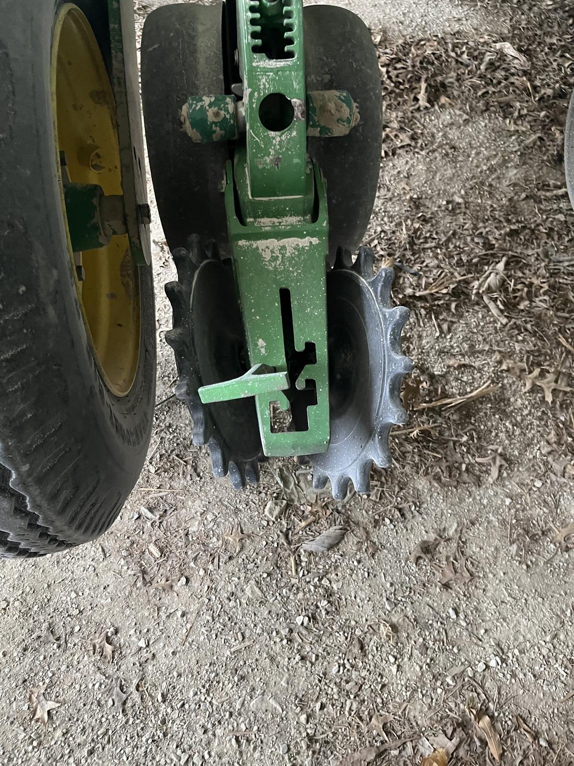 2005 John Deere 1770NT CCS Image