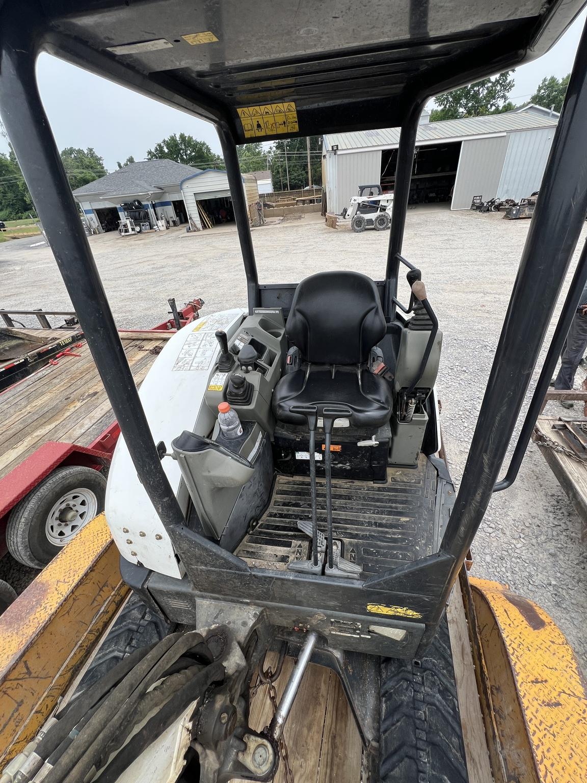 2020 Bobcat E32 Image