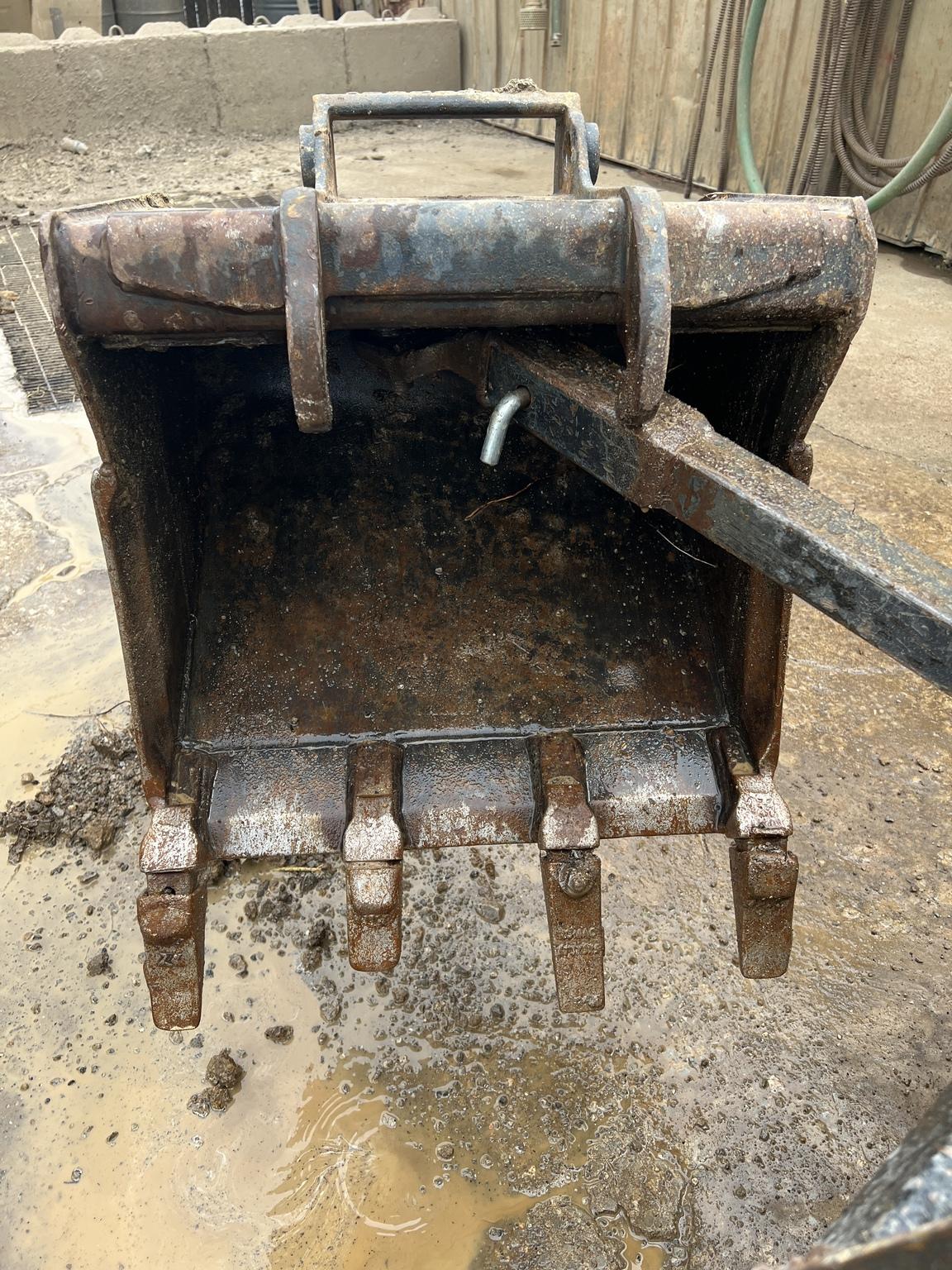 2020 Bobcat E32 Image