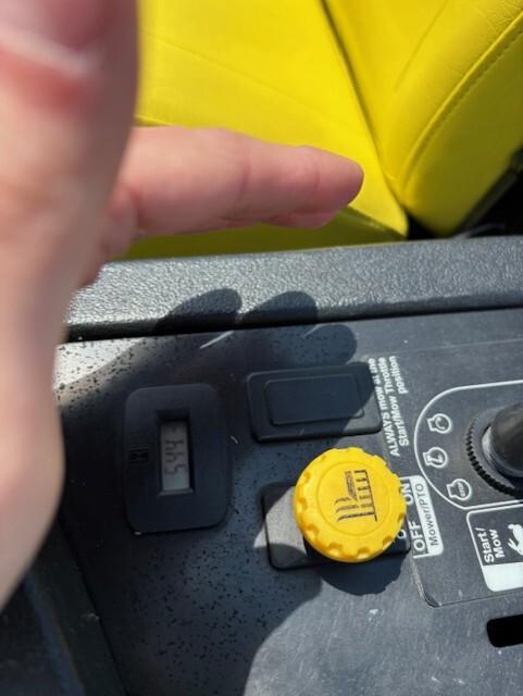 2015 John Deere Z665 Image