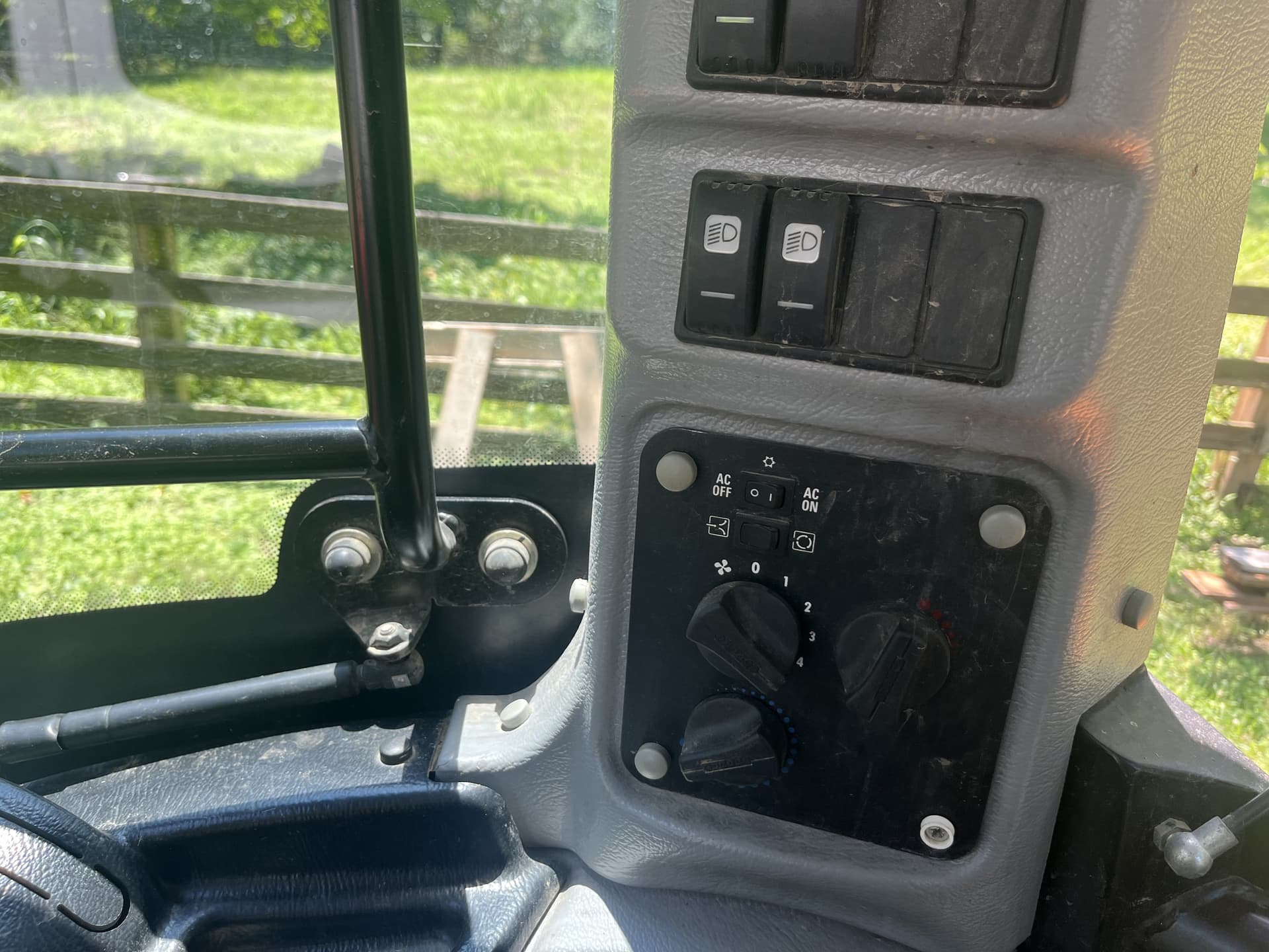 2020 Mahindra 3650 Image