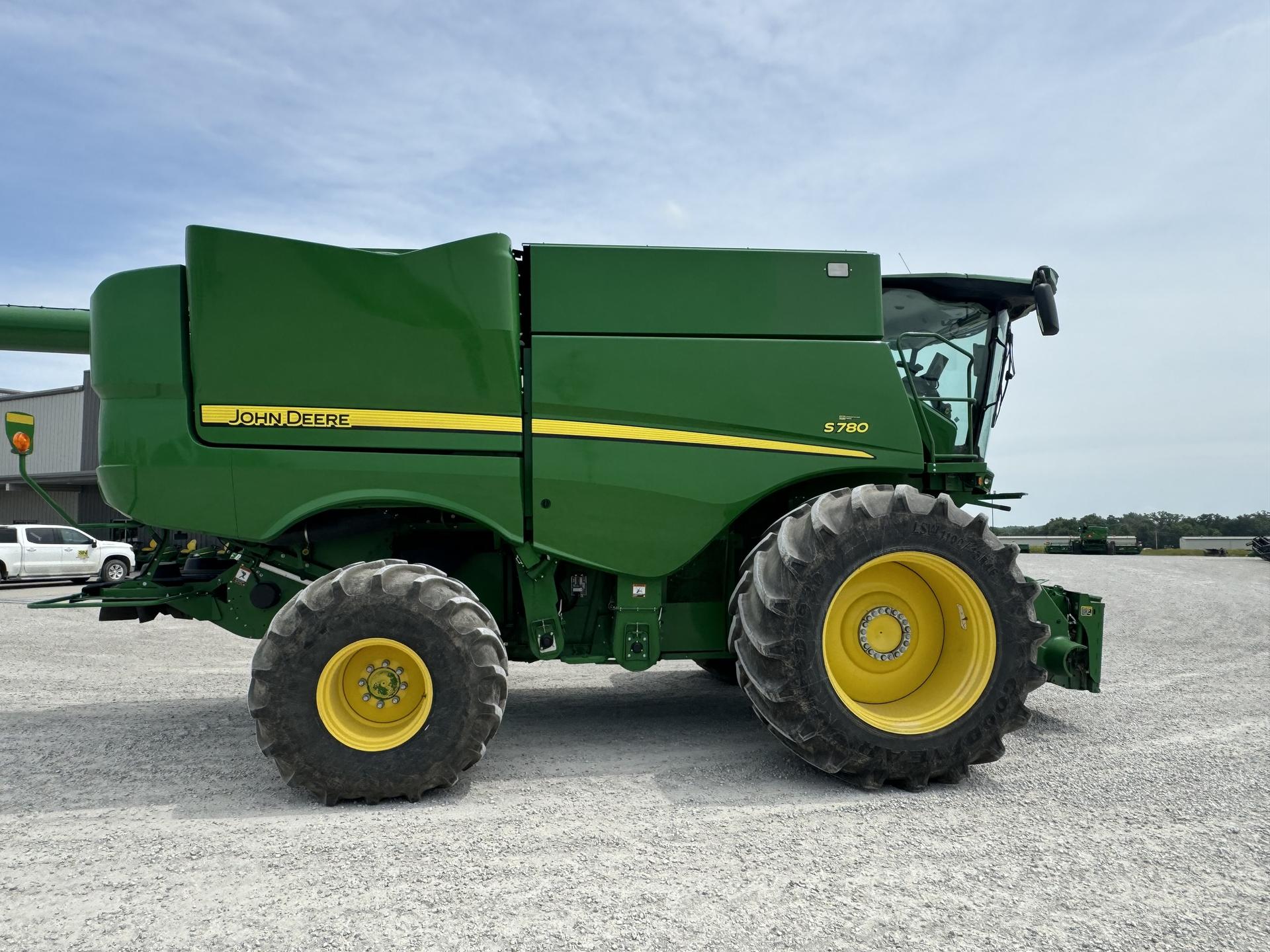 2021 John Deere S780 Image