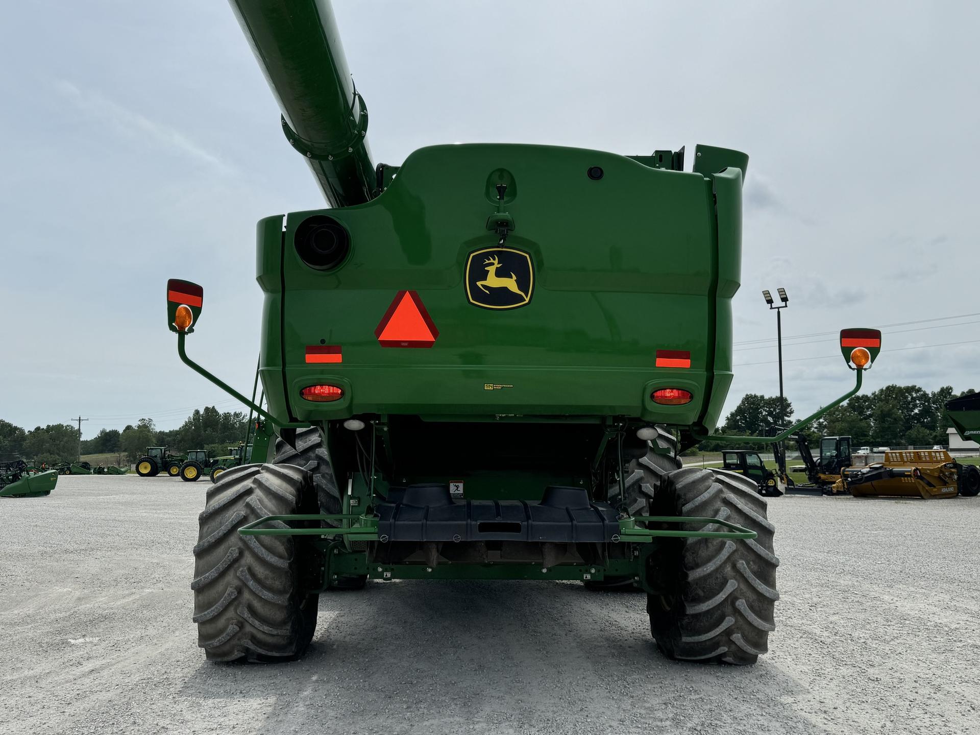 2021 John Deere S780 Image