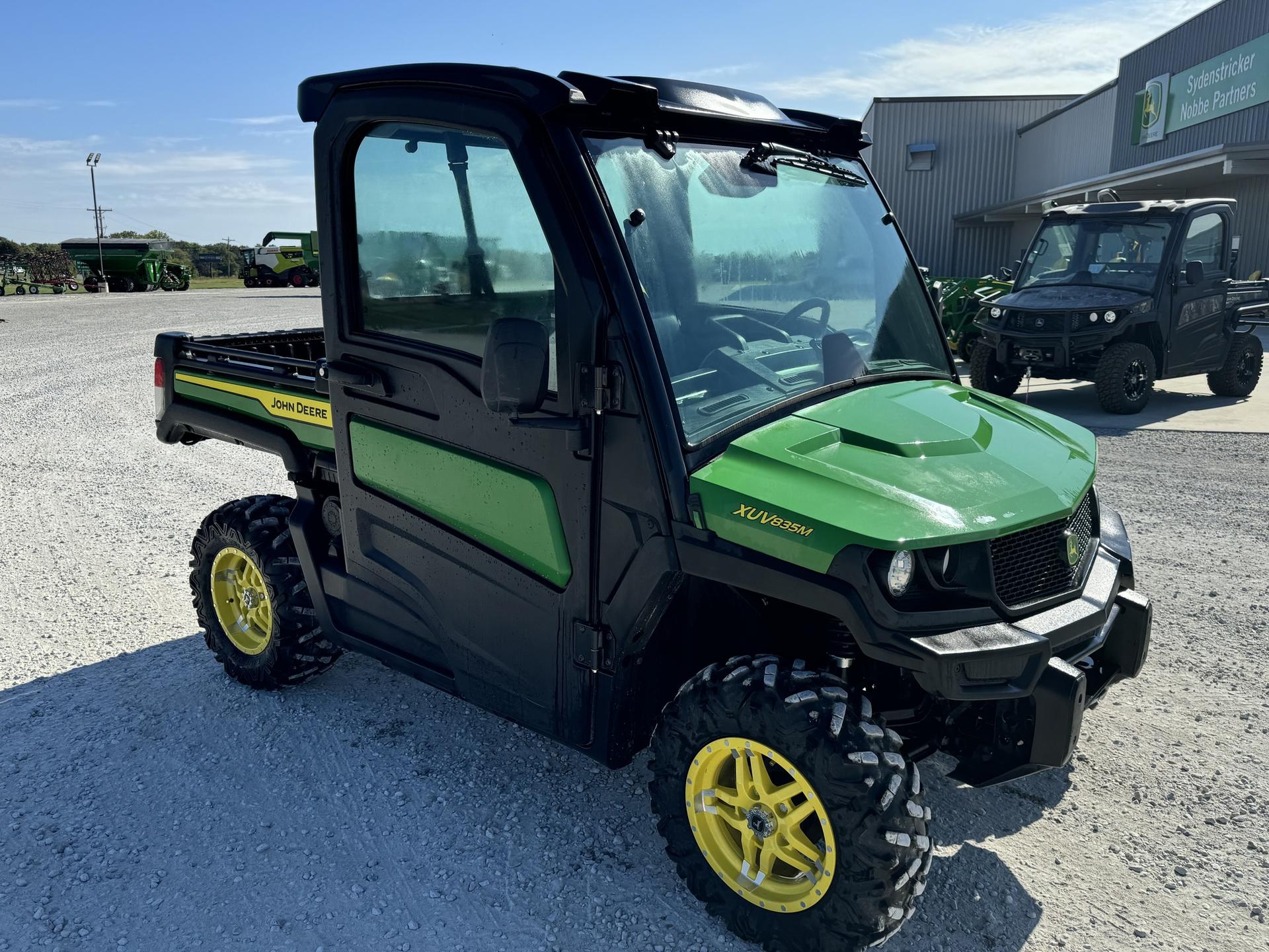 2023 John Deere XUV 835M Image