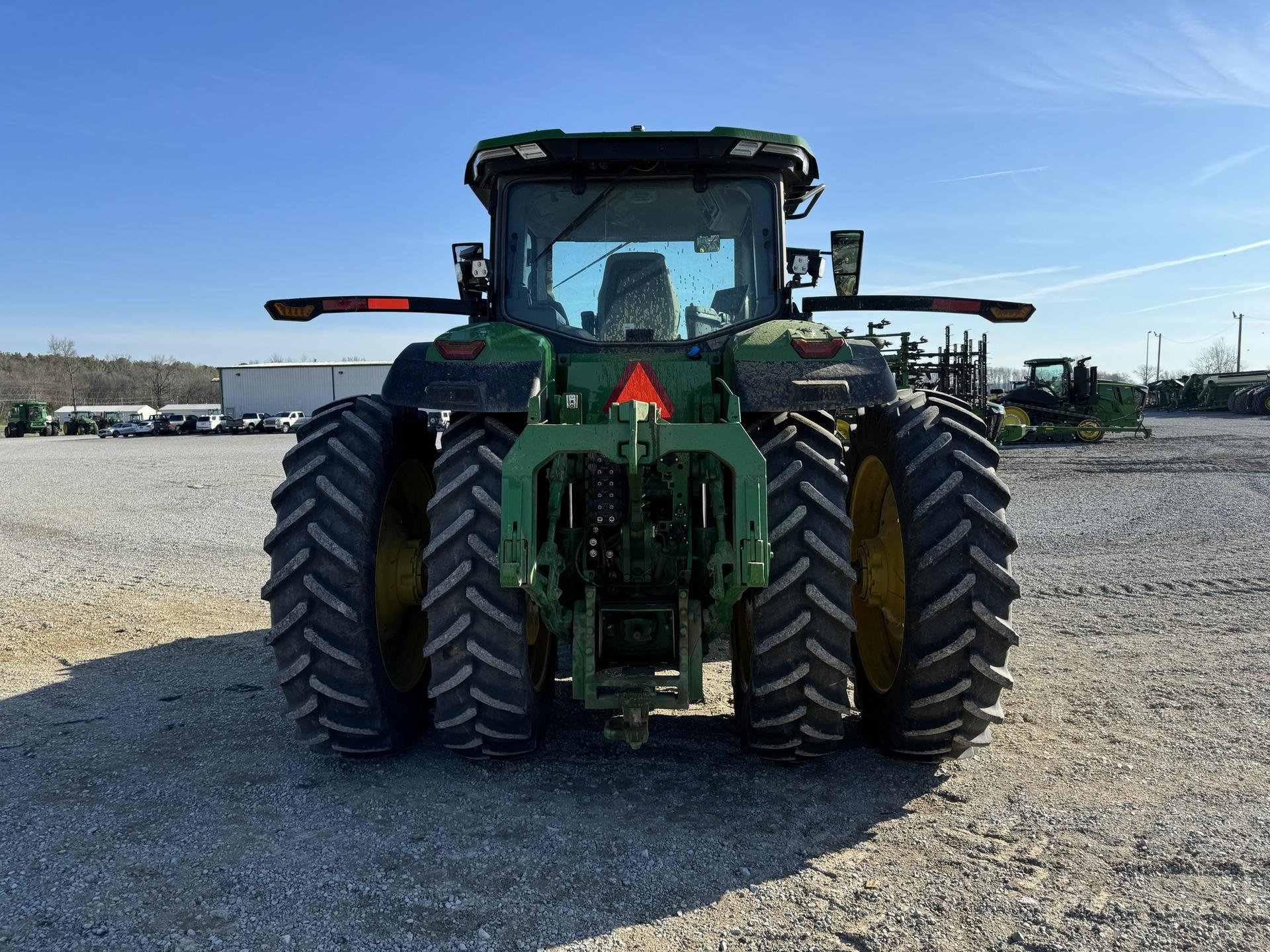 2024 John Deere 8R 340 Image