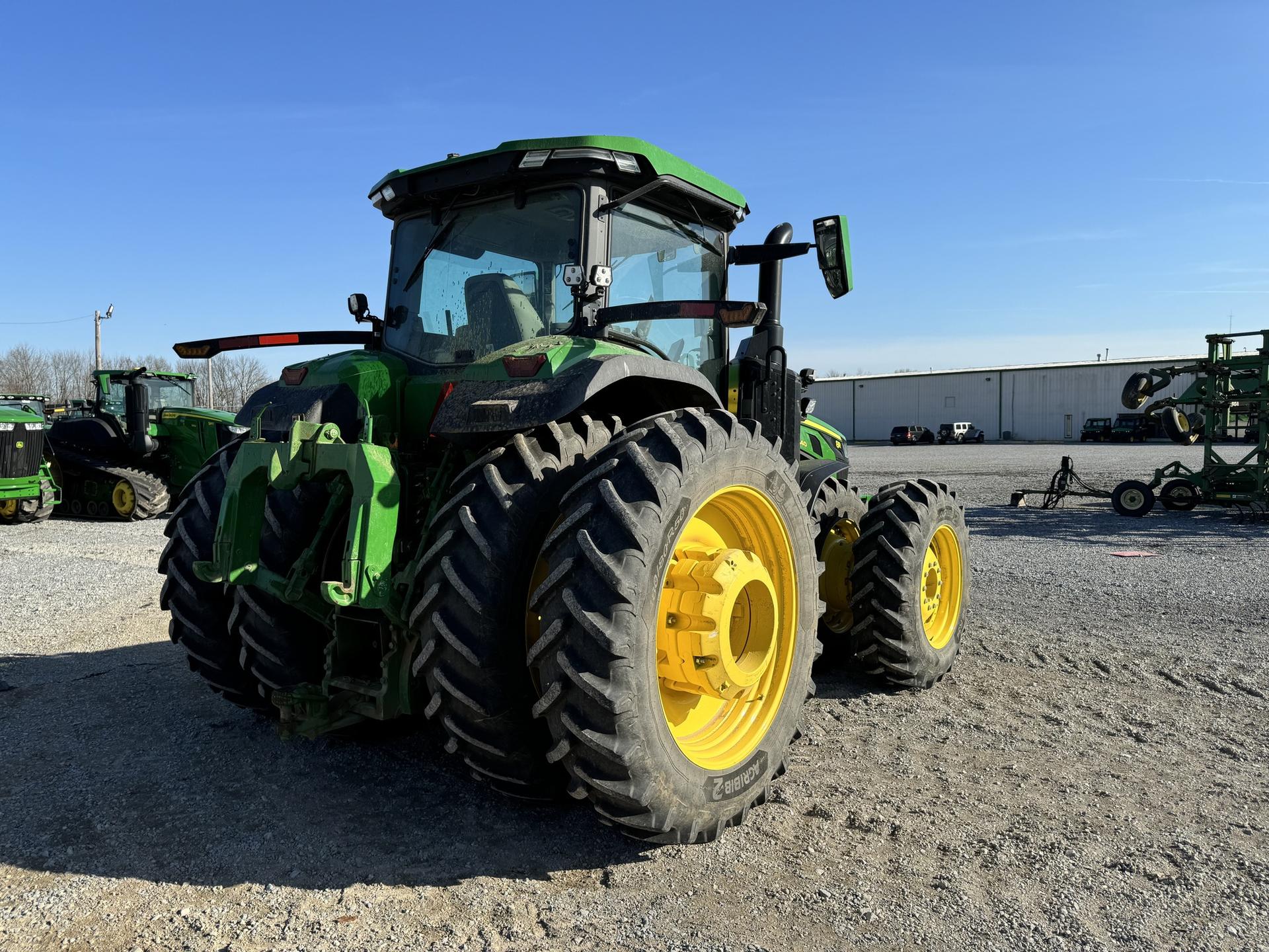 2024 John Deere 8R 340 Image