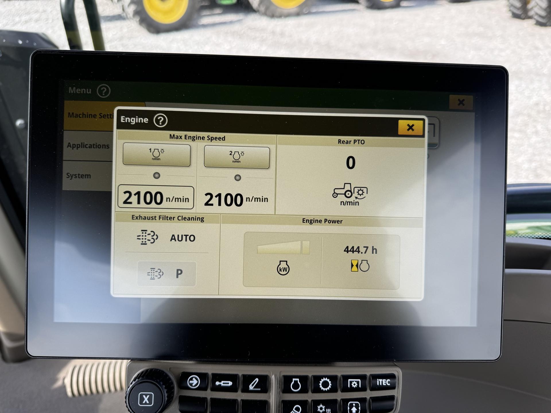 2024 John Deere 8R 250 Image