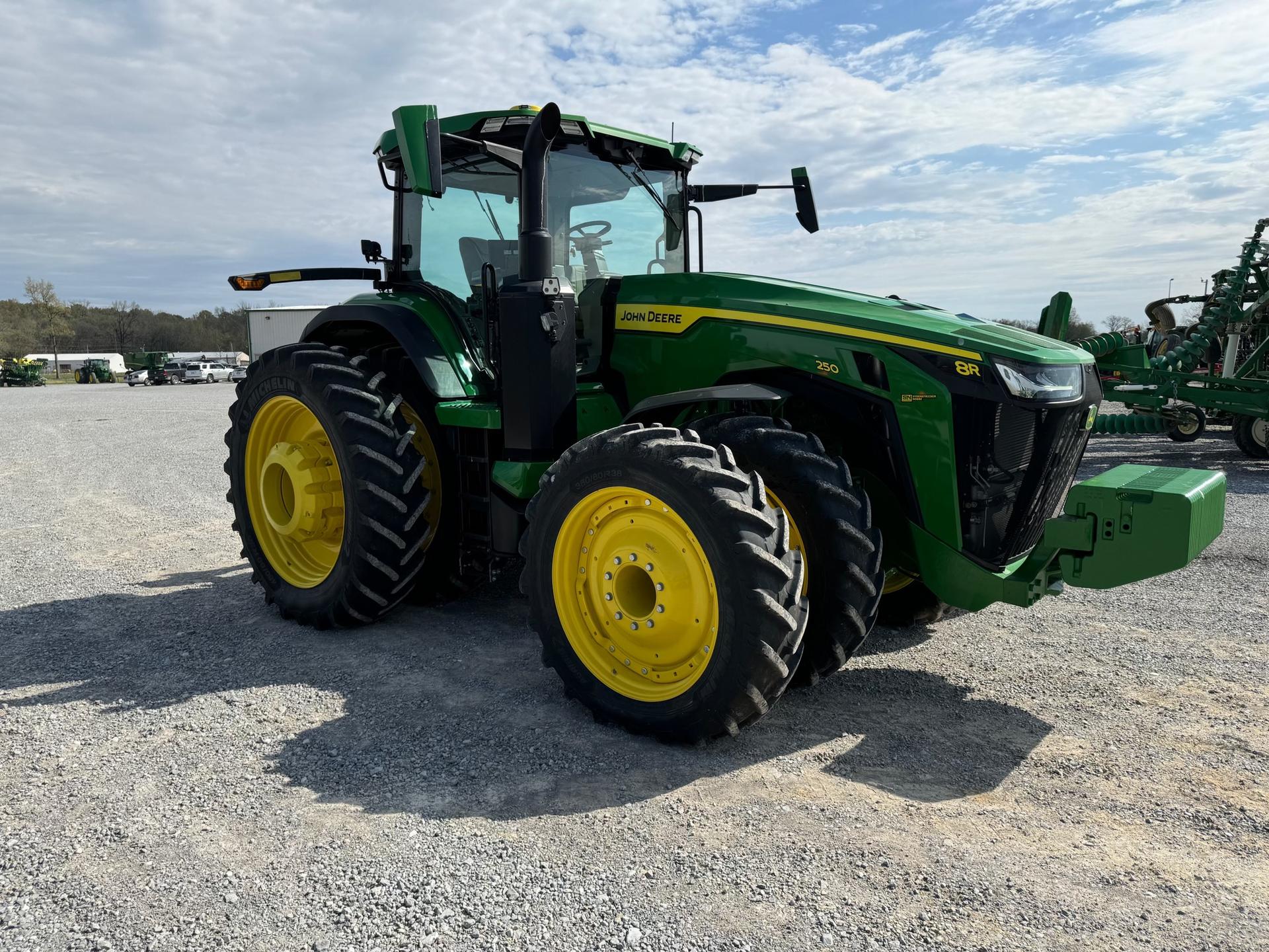 2024 John Deere 8R 250 Image
