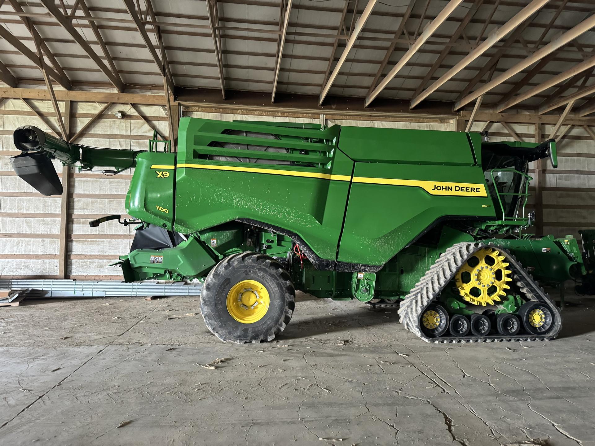 2023 John Deere X9 1100 Image