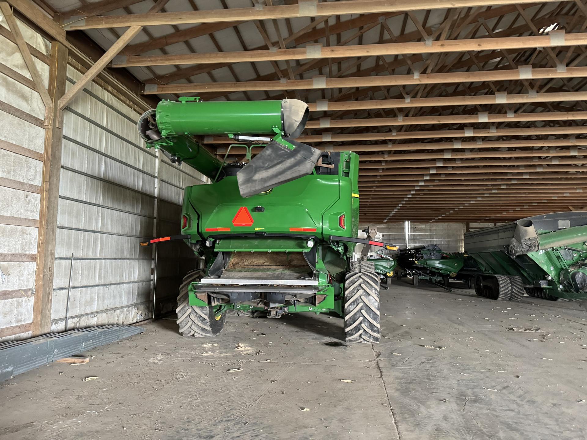 2023 John Deere X9 1100 Image