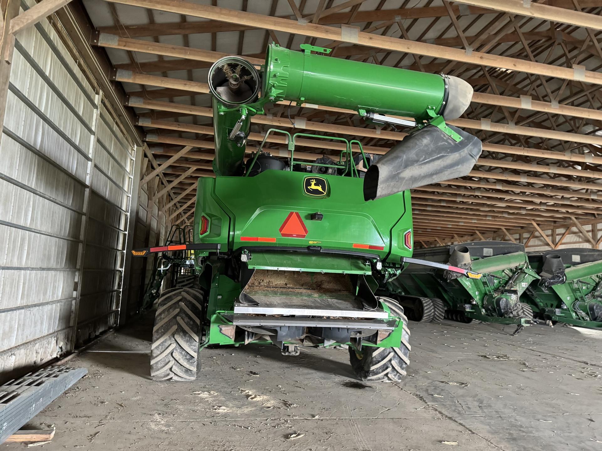 2023 John Deere X9 1100 Image