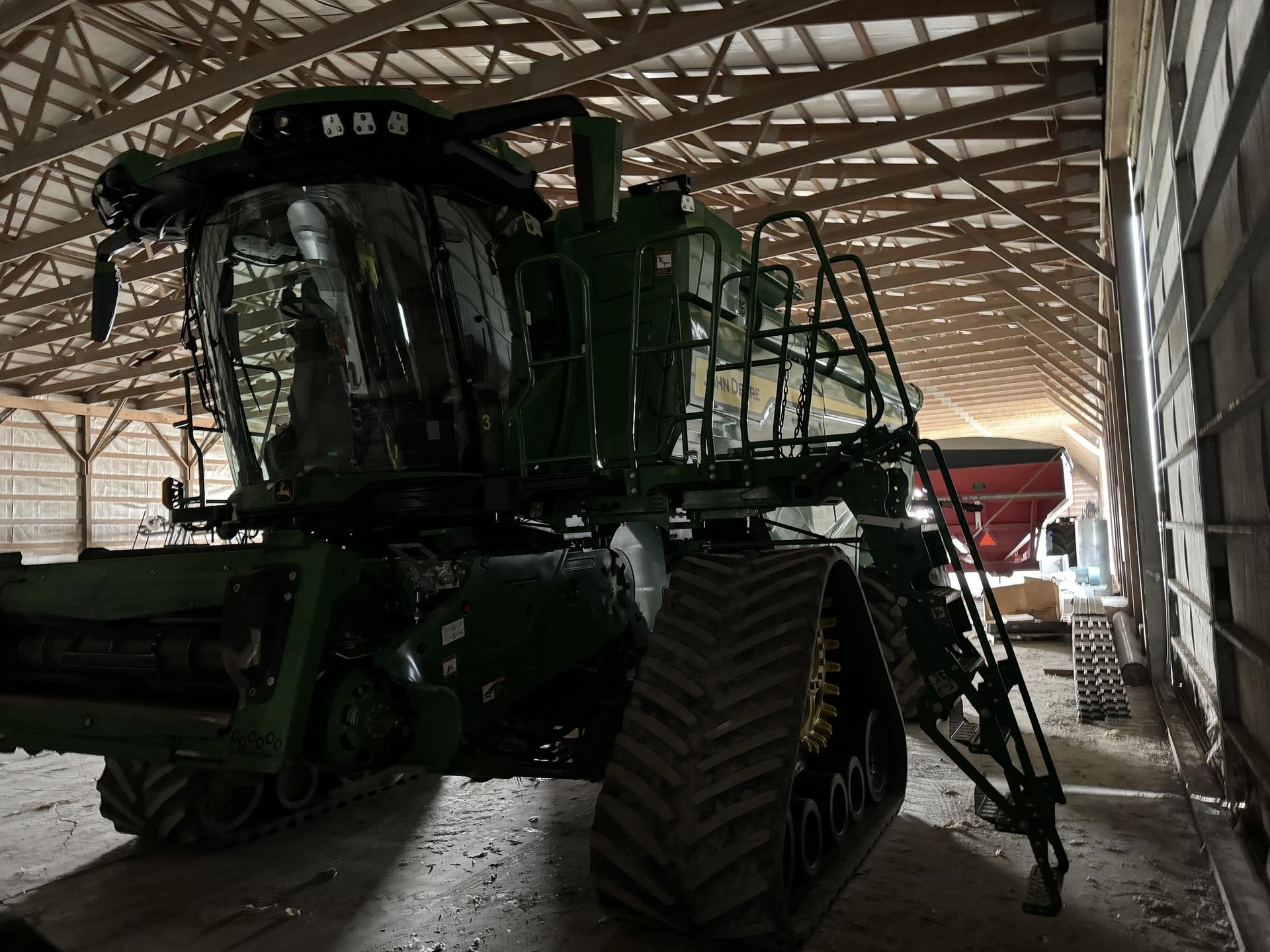 2023 John Deere X9 1100 Image