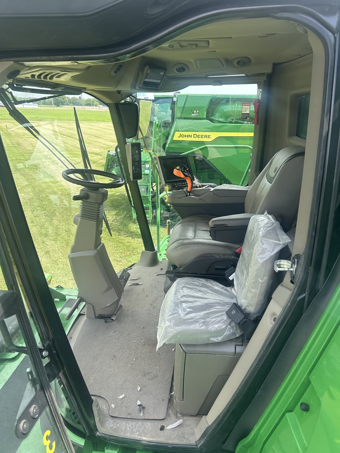 2023 John Deere X9 1100 Image