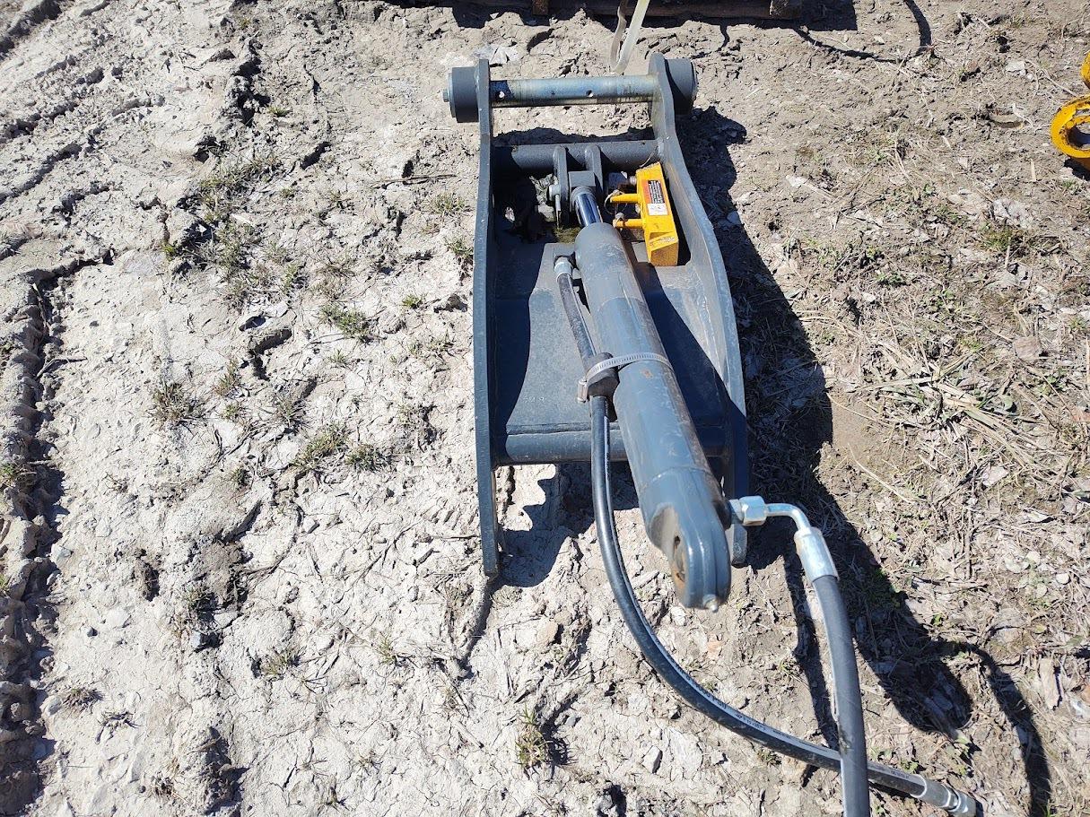 2024 John Deere clamp Image