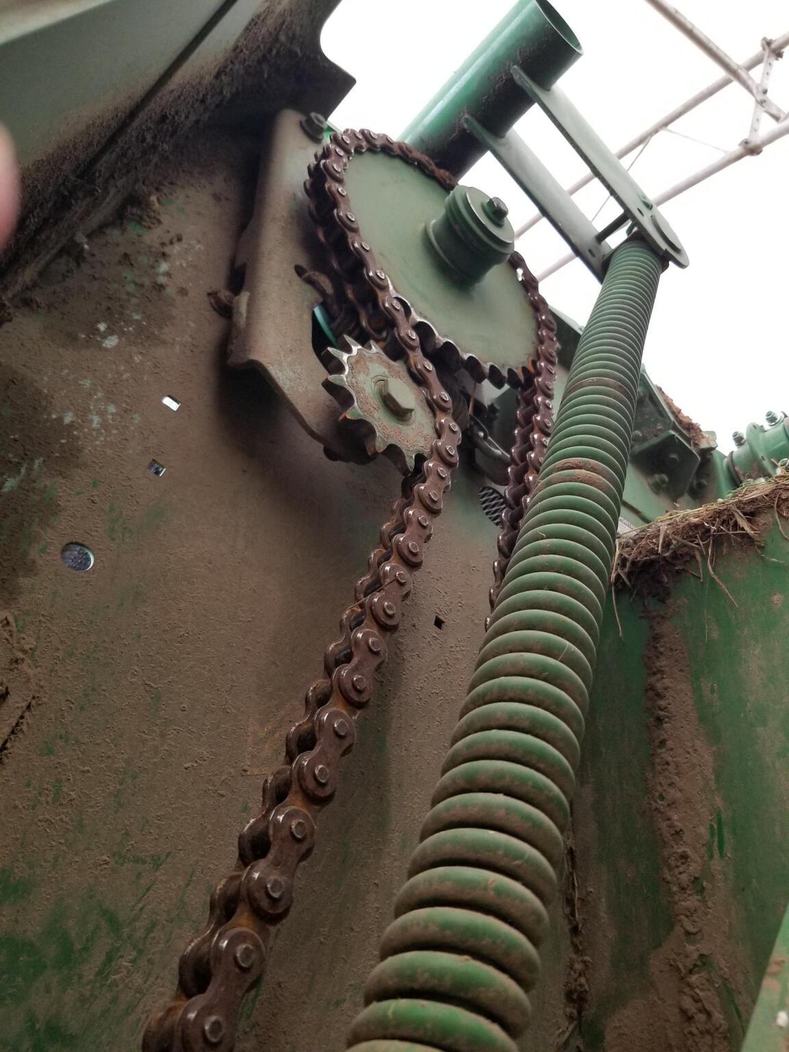 2021 John Deere 560M Image